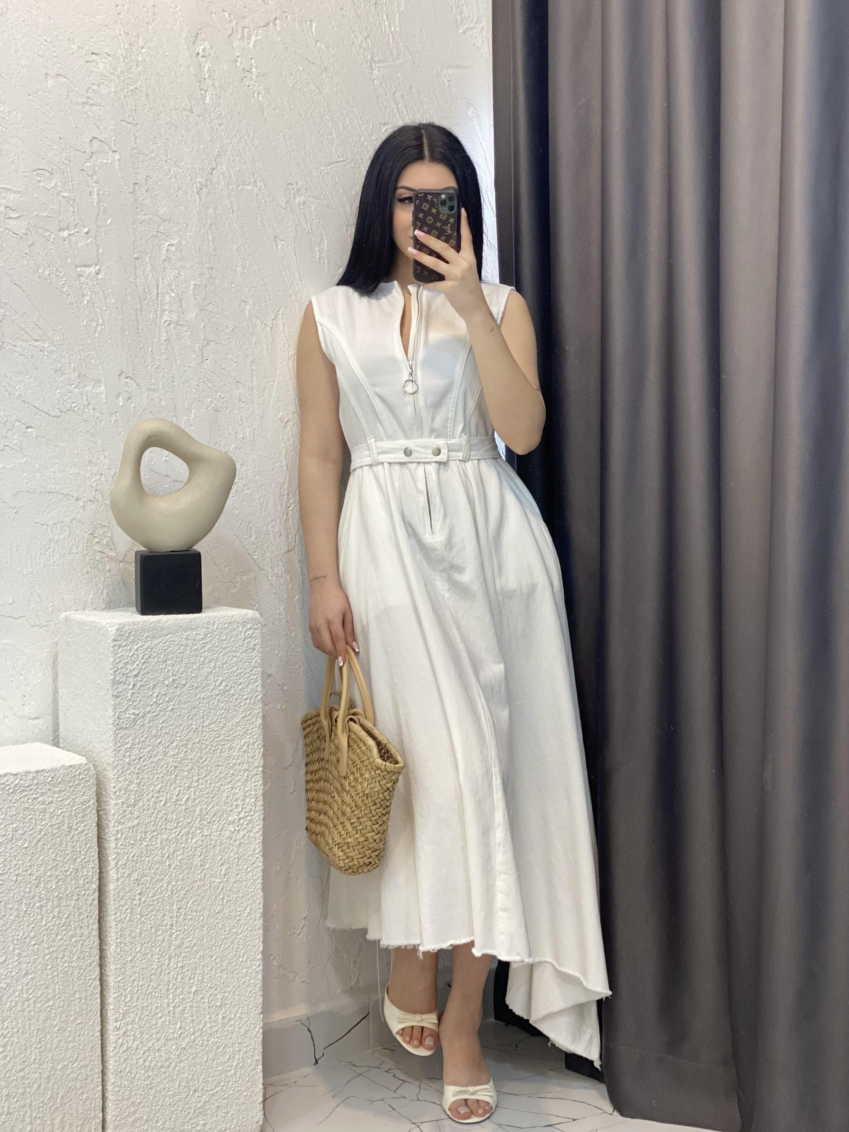 Beyaz Önü Fermuarlı Model Premium Elbise