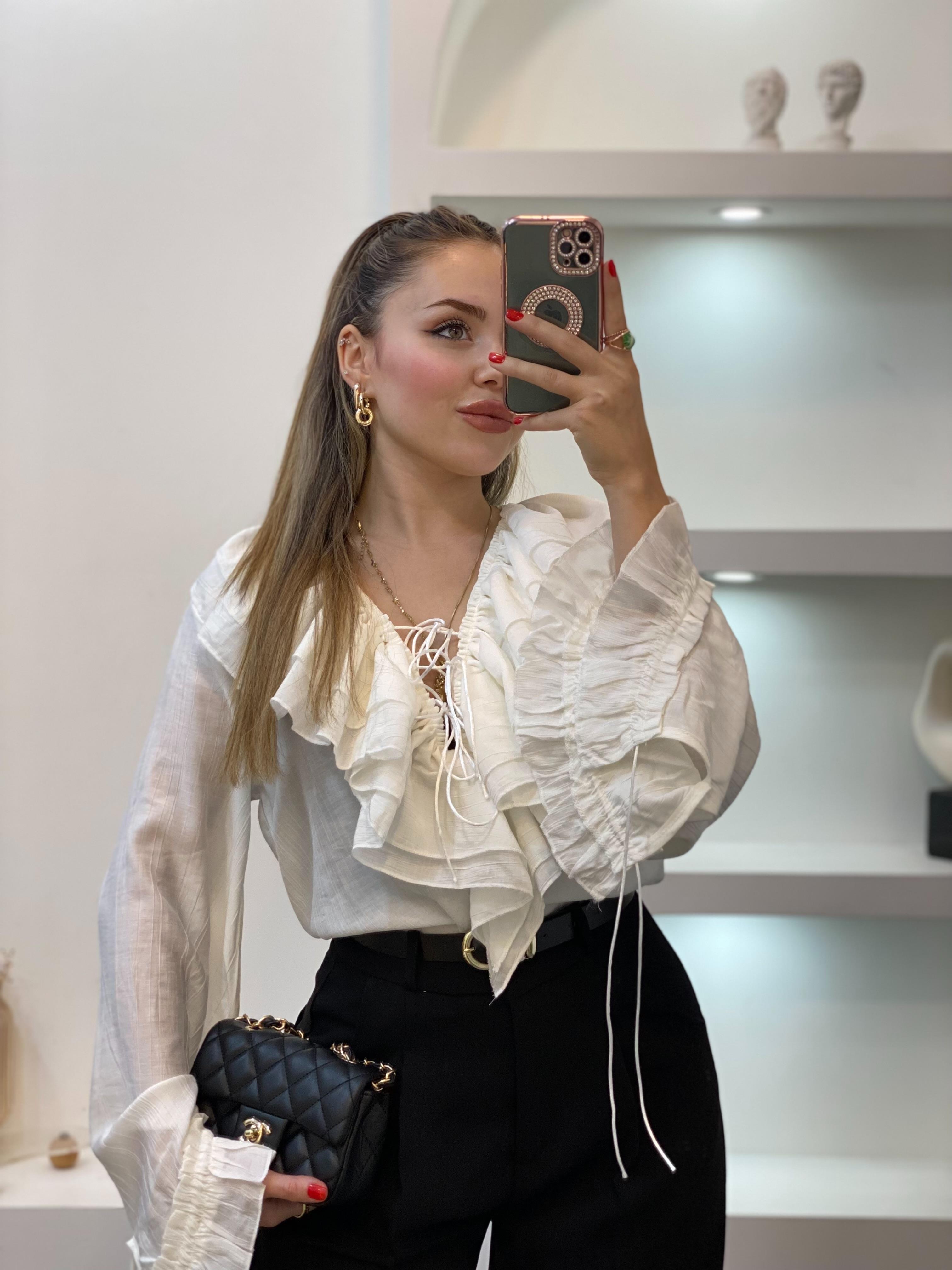 Beyaz Premium Kalite Volanlı Bluz