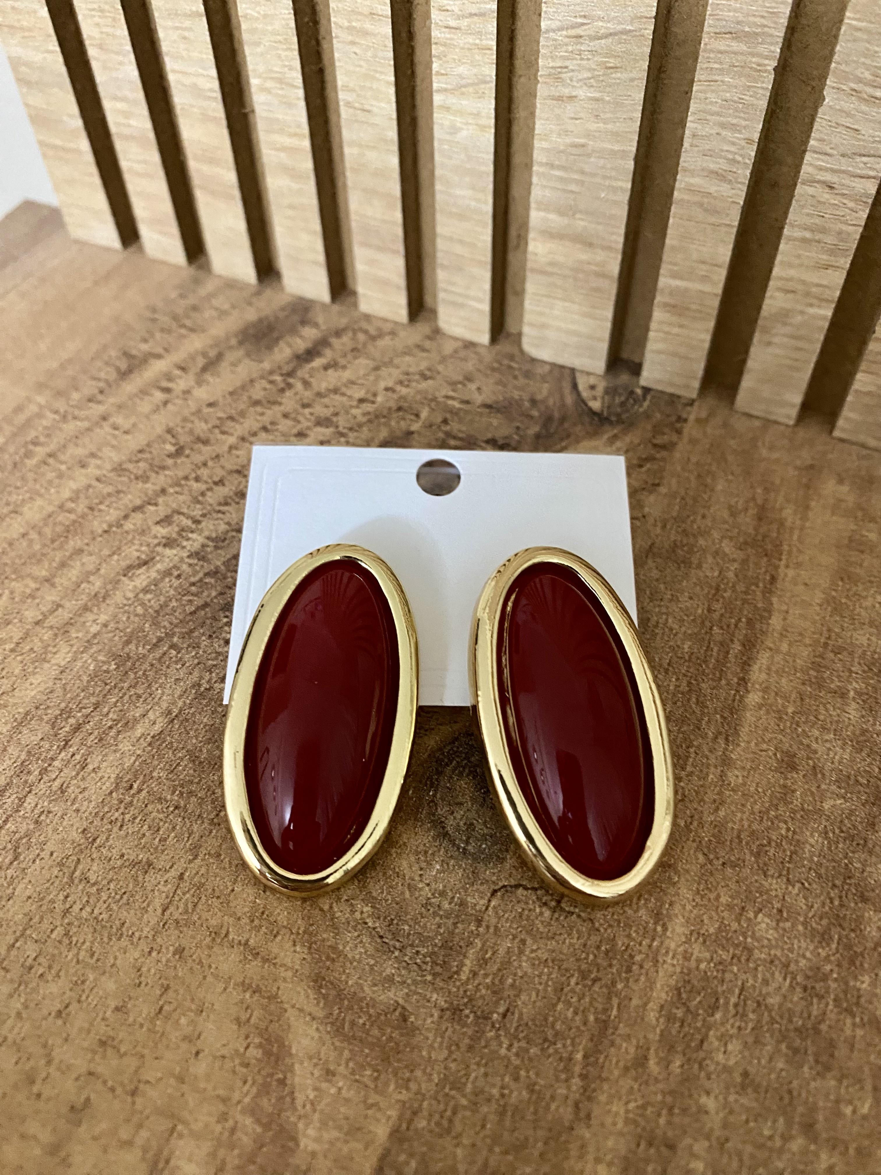 Gold Bordo Taşlı Marka Model Küpe