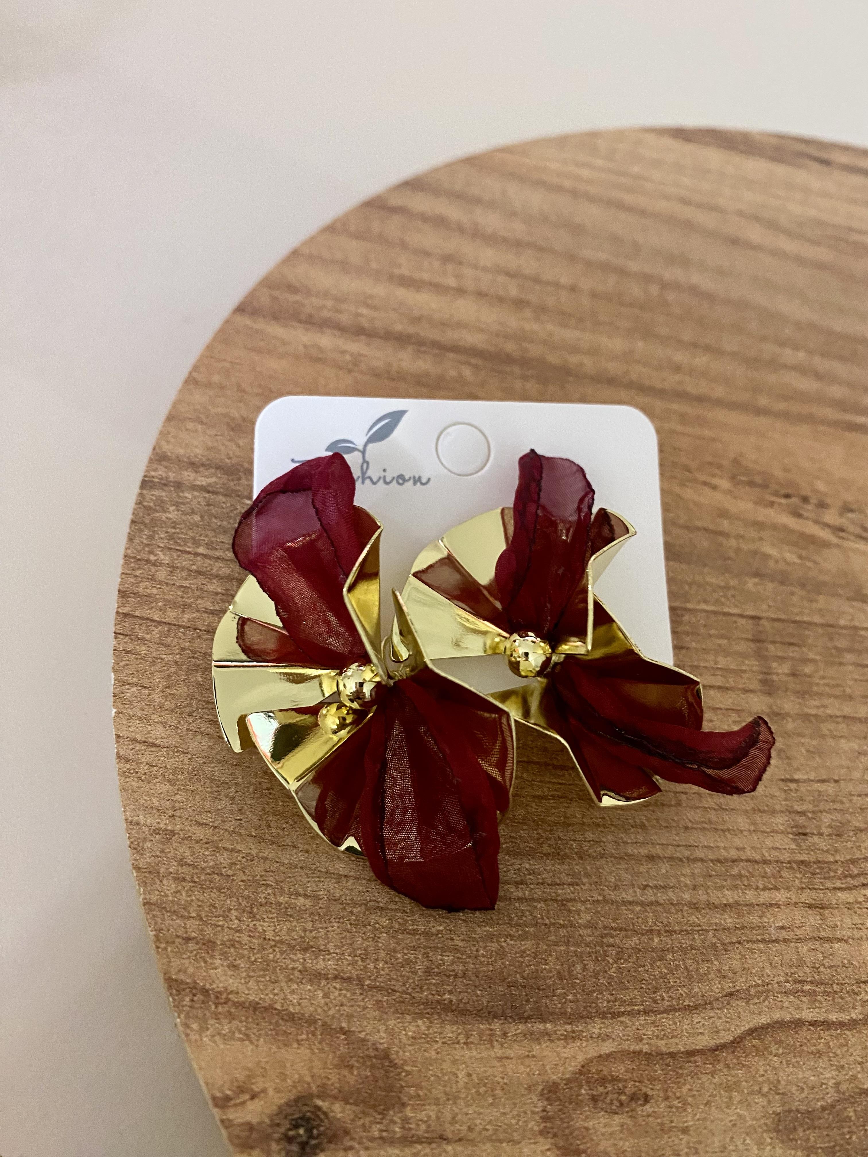 Gold Bordo Tül Detay Tasarım Küpe