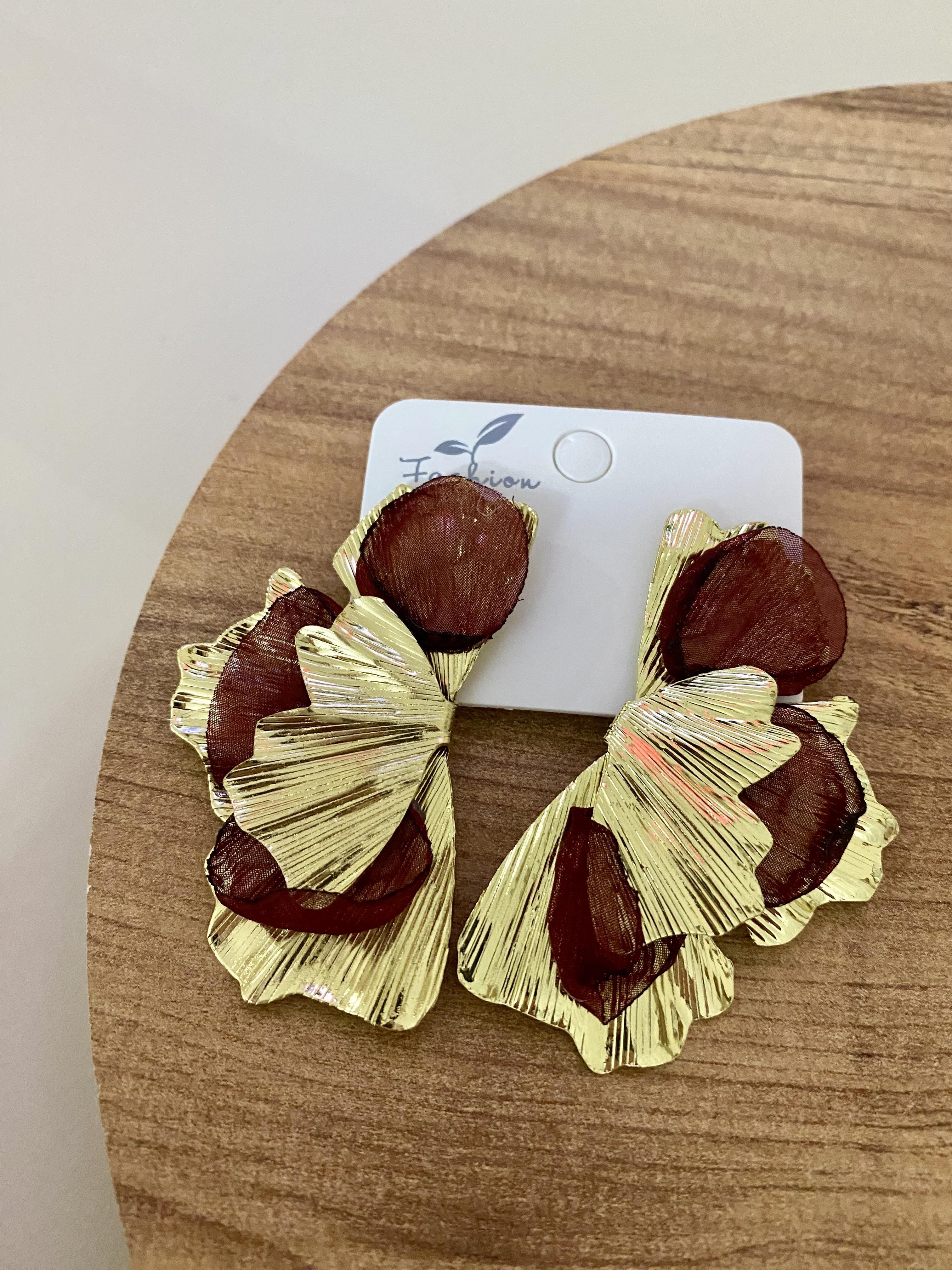 Gold Kahve Tül Detay Tasarım Küpe