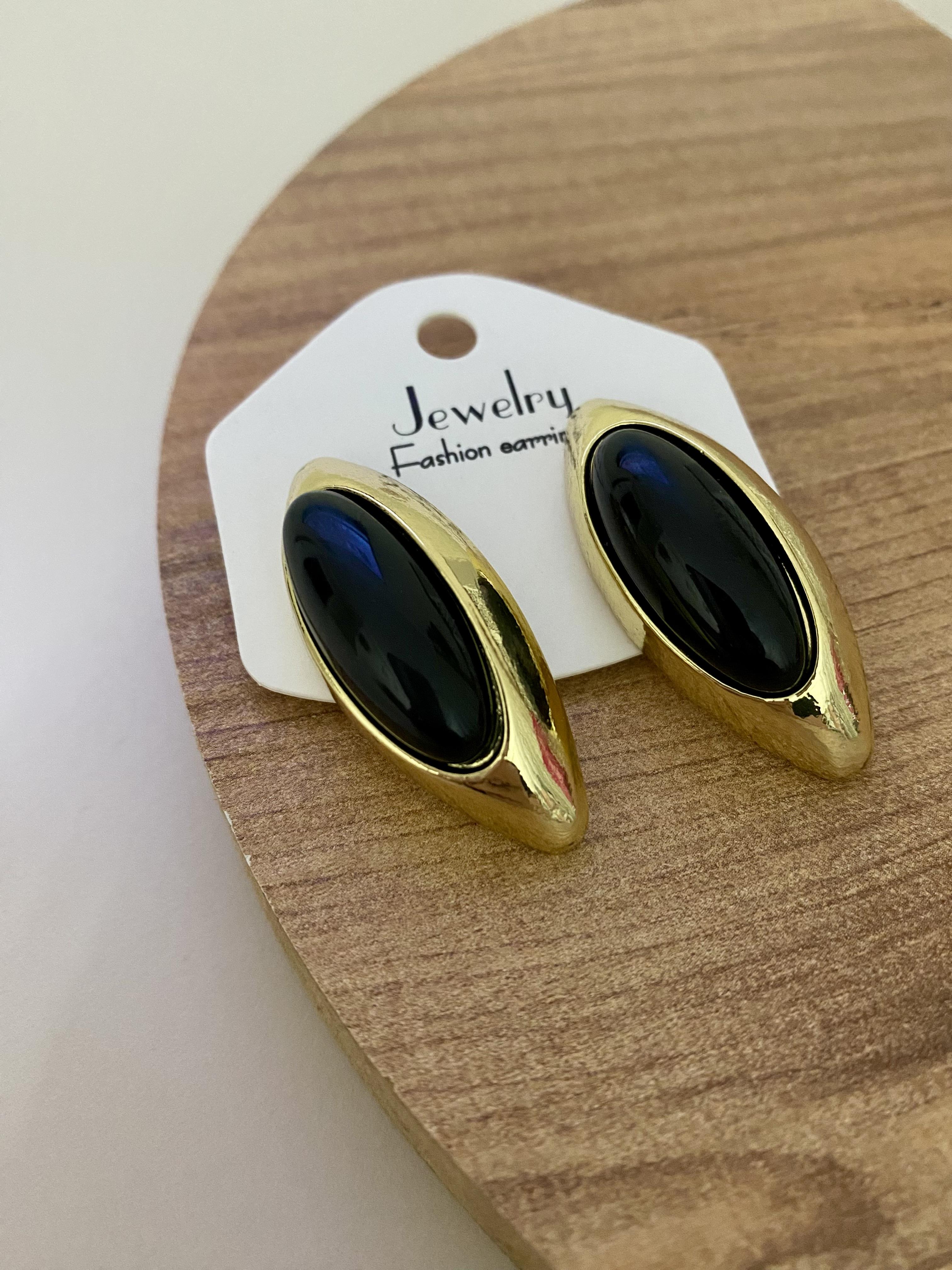 Gold Siyah Taşlı Oval Küpe 