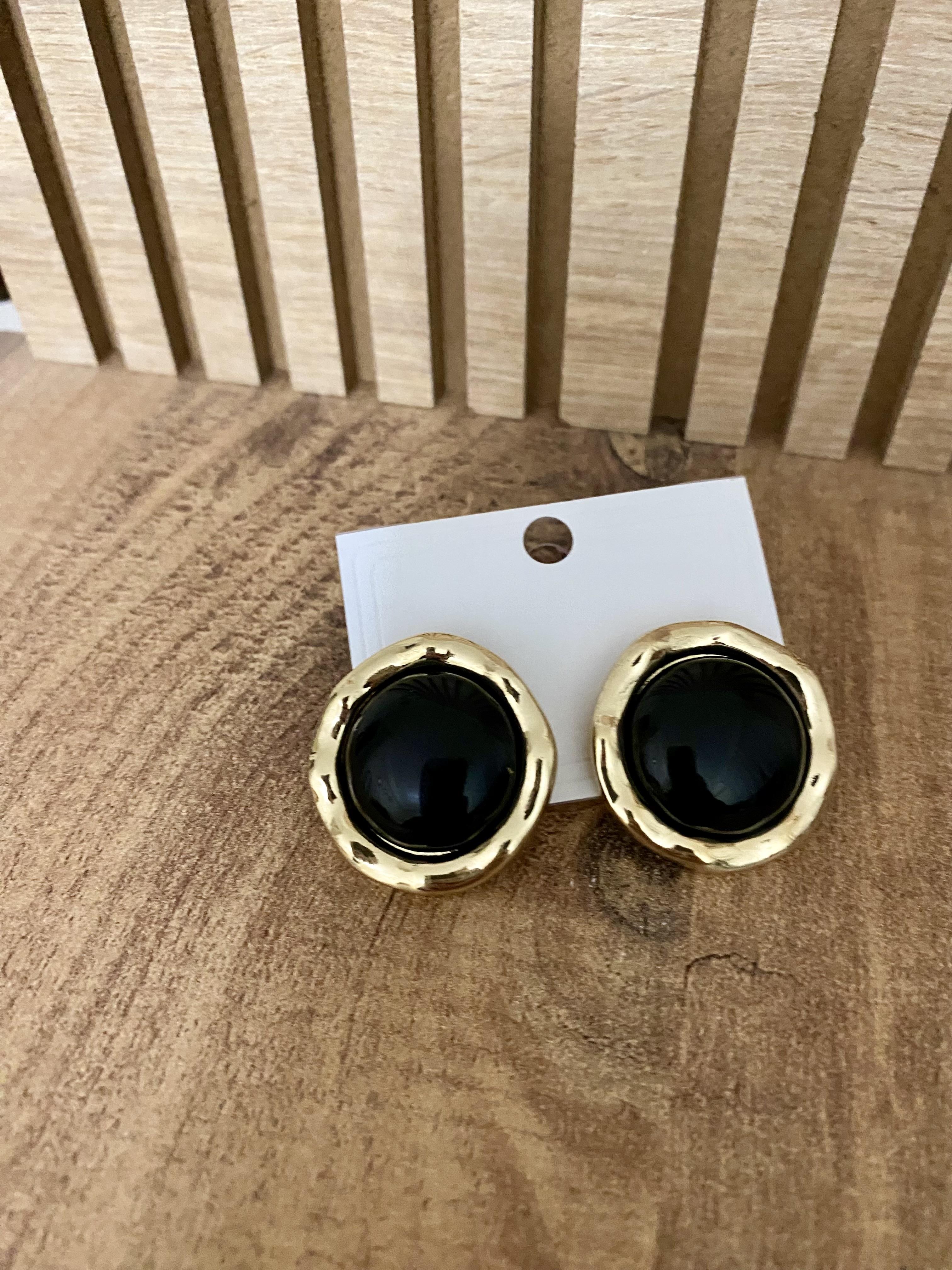 Gold SiyahTaşlı Marka Model Yuvarlak Küpe