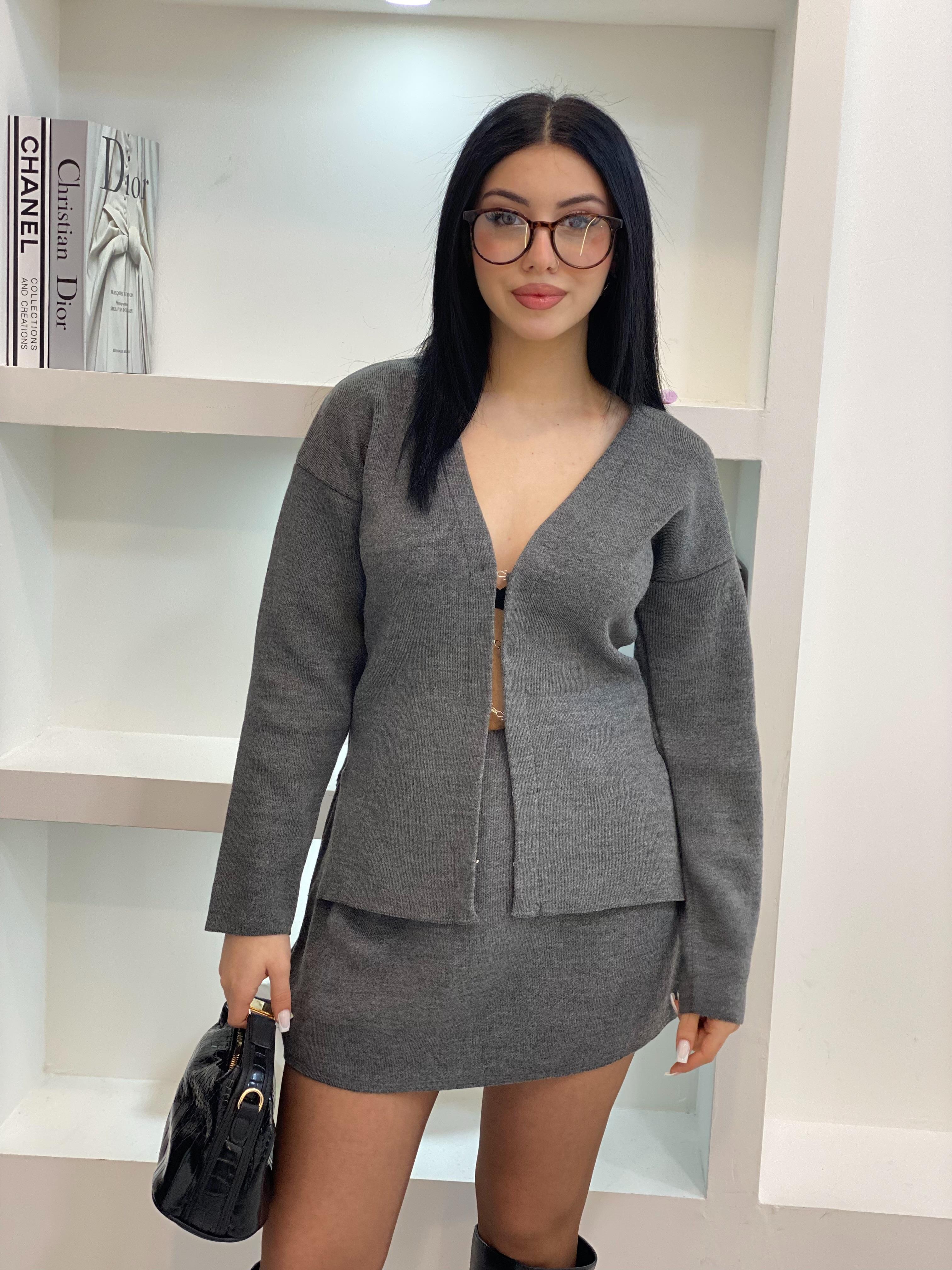 Gri Triko Etekli Takım 