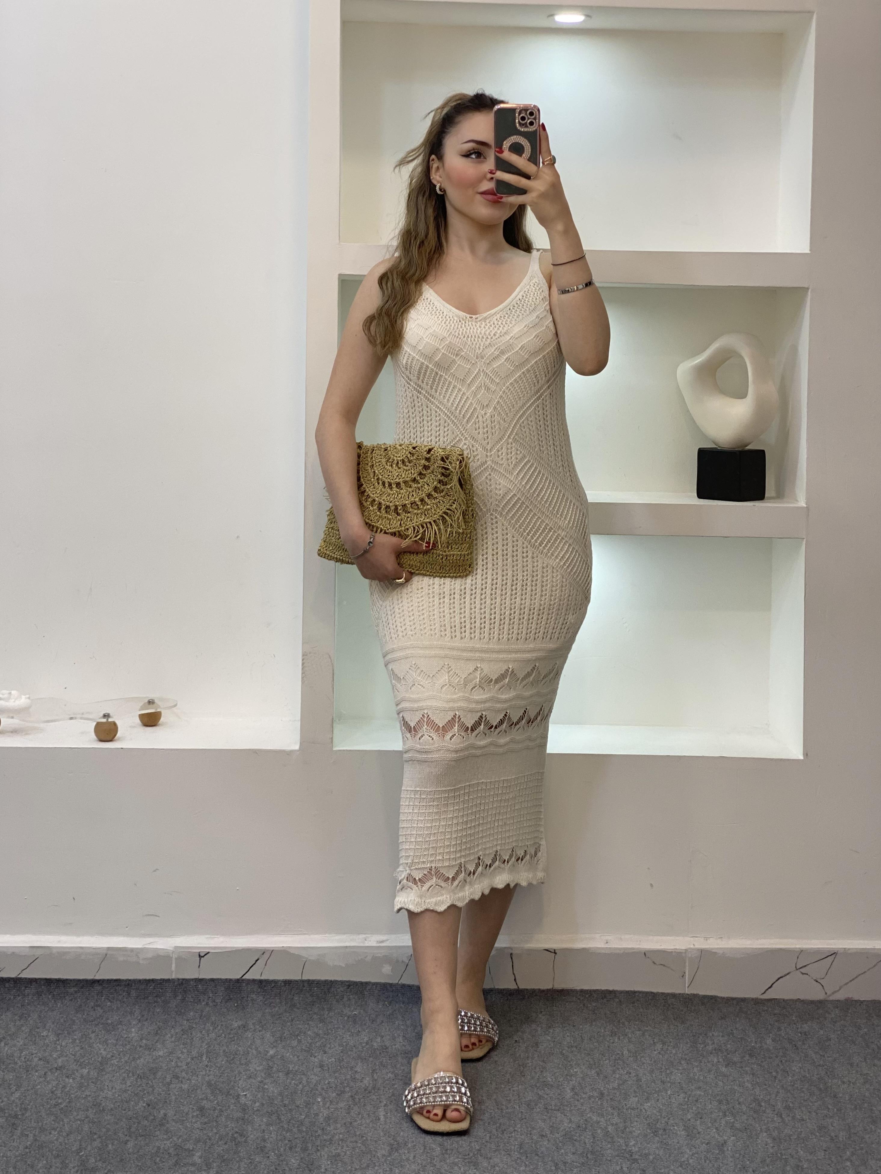 Kırık Beyaz Desenli Triko Elbise