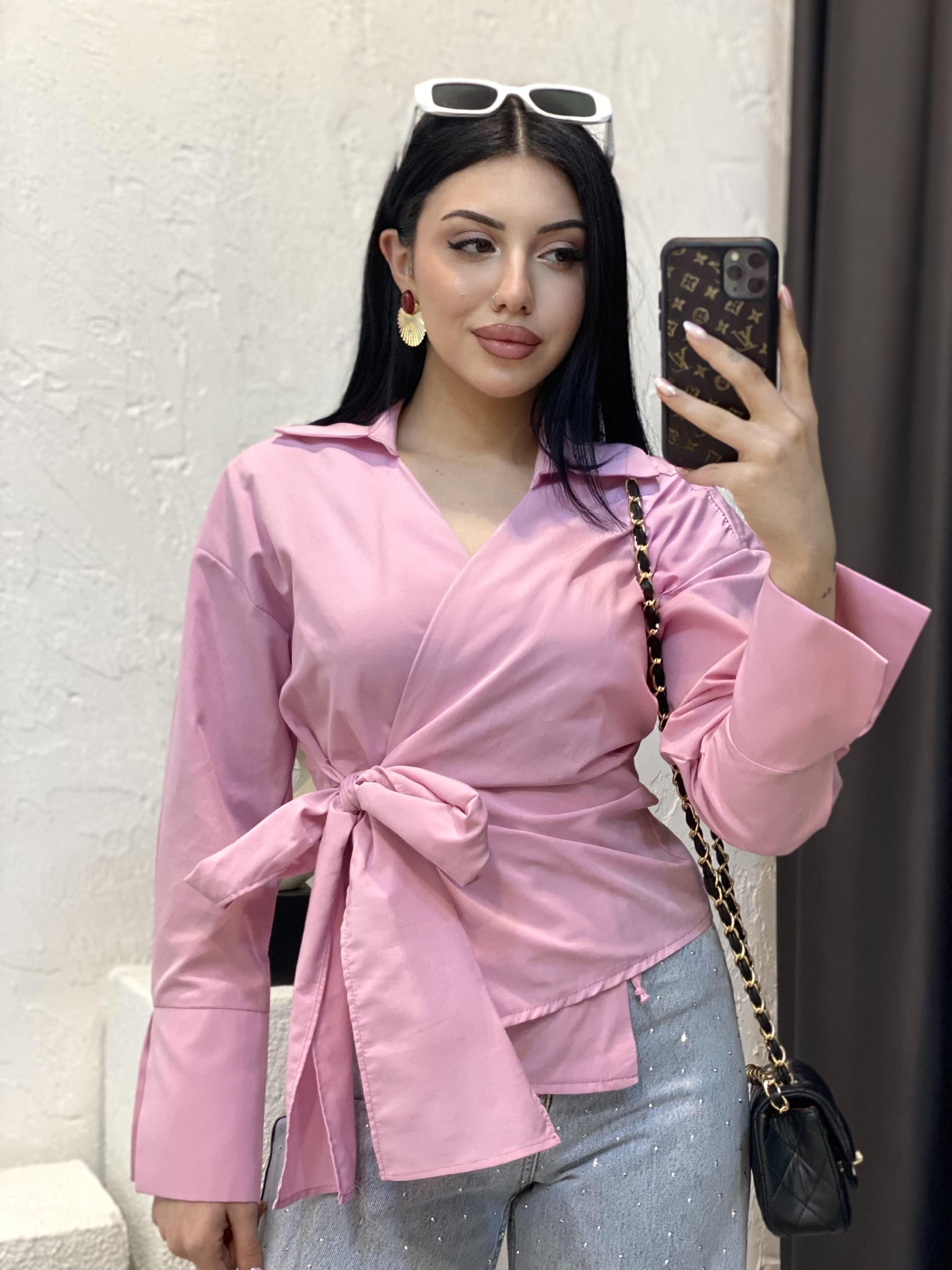 Pembe Kruvaze Yaka Bağlamalı Model Gömlek 