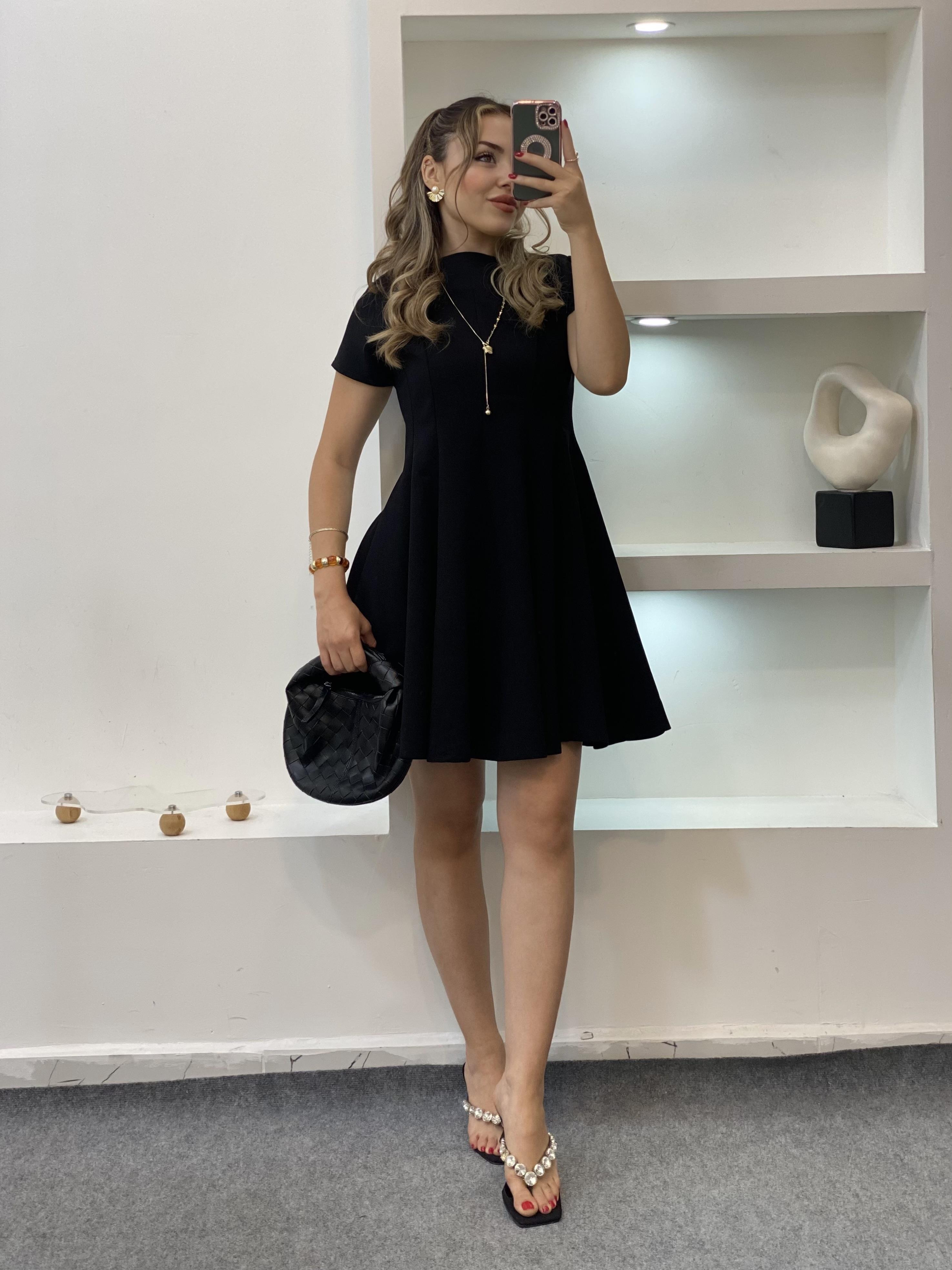 Perry Marka Siyah Volanlı Elbise