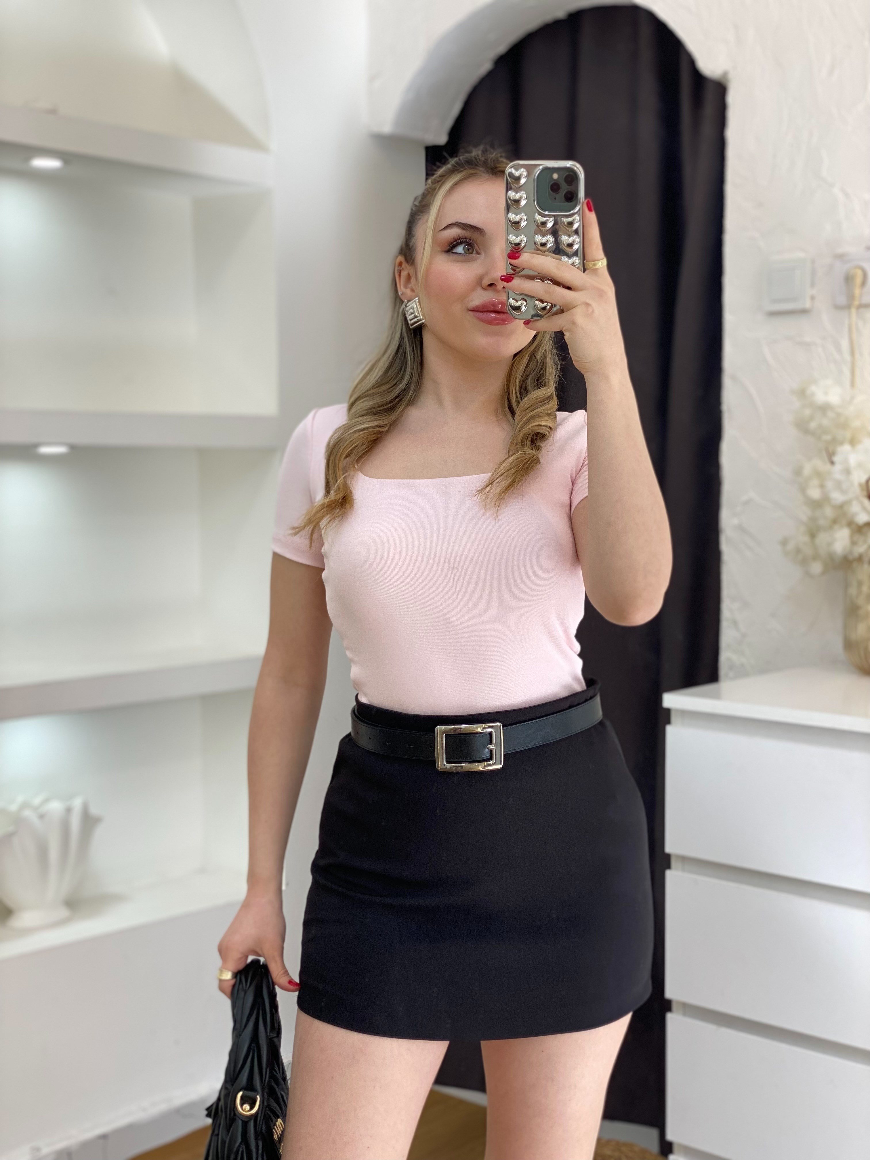Pudra Pembe Sandık Yaka Kısa Kol Basic Bluz