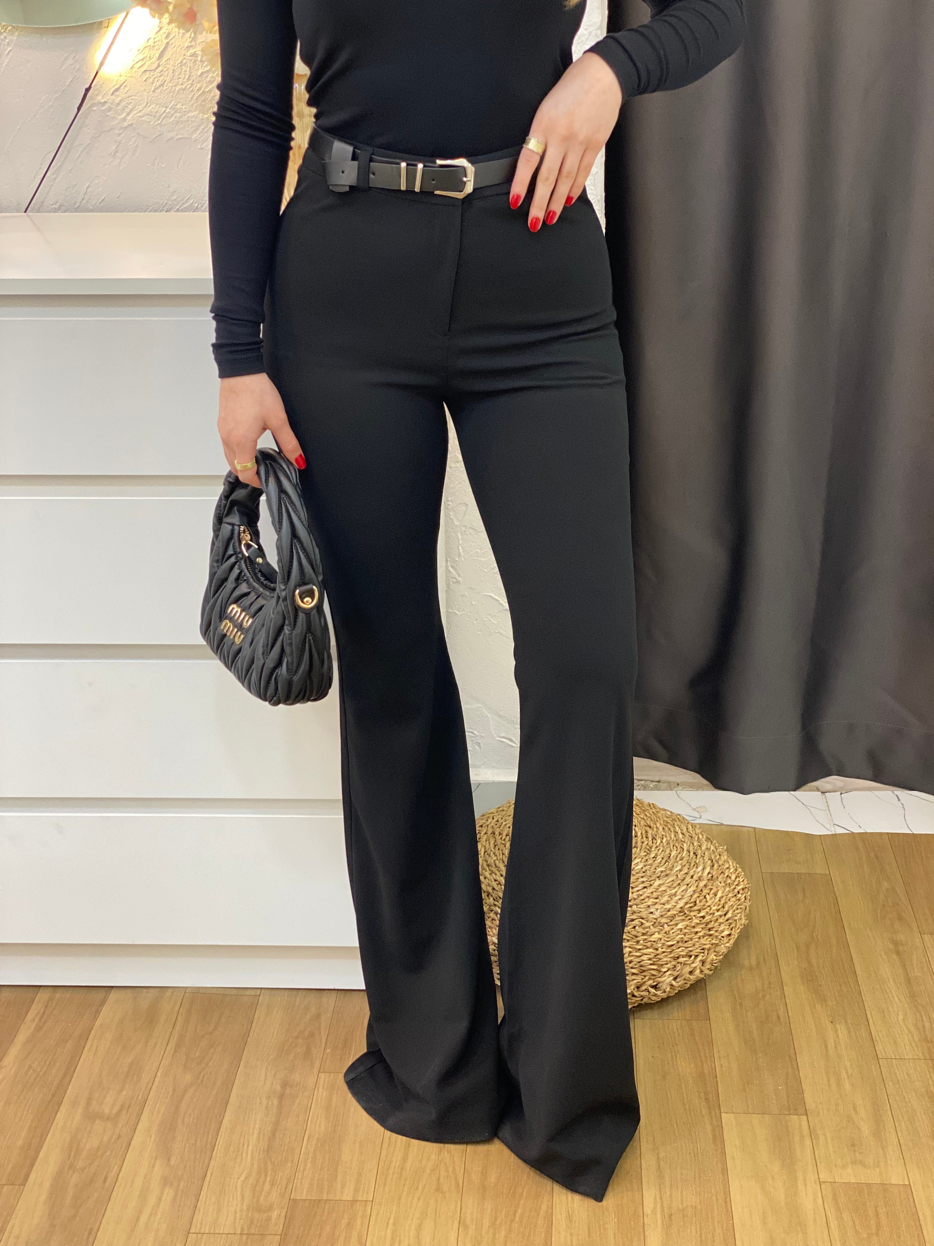 Q Marka Siyah Kemerli Likralı İspanyol Paça Kumaş Pantolon 