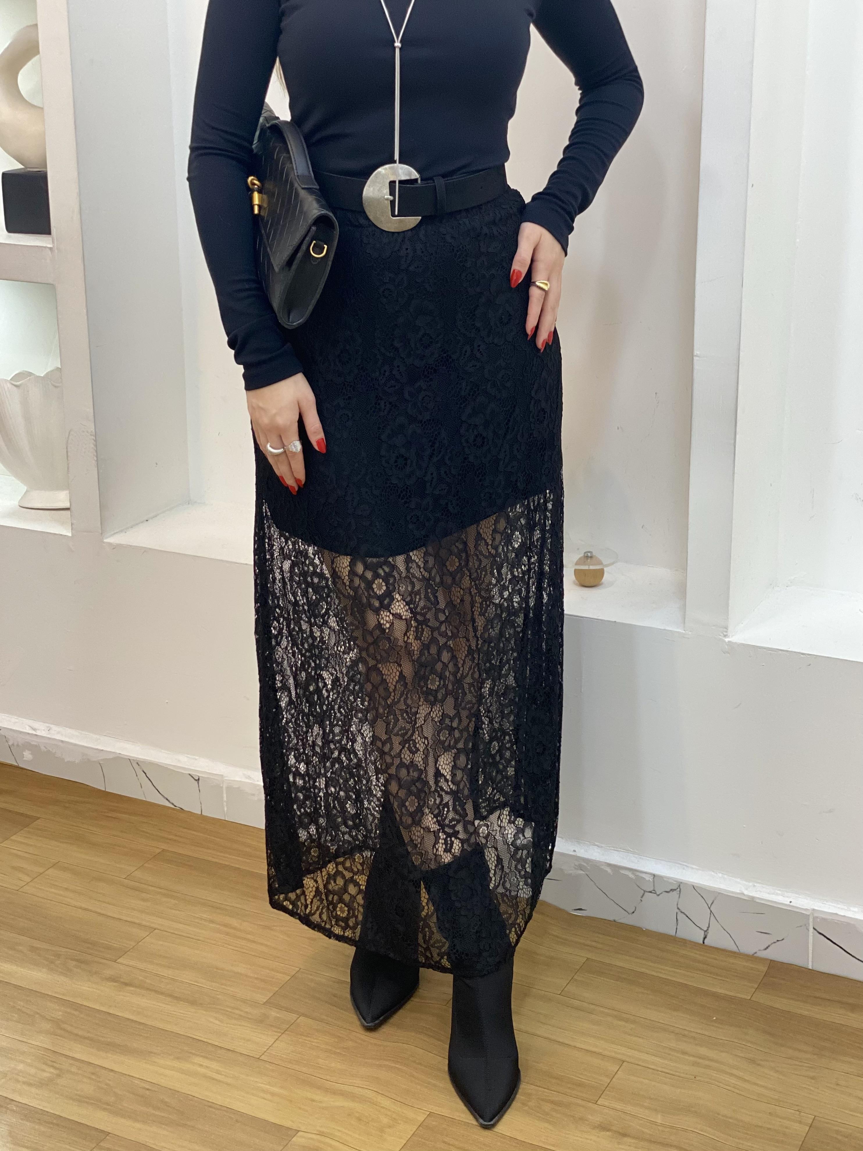 Siyah Dantel Etek