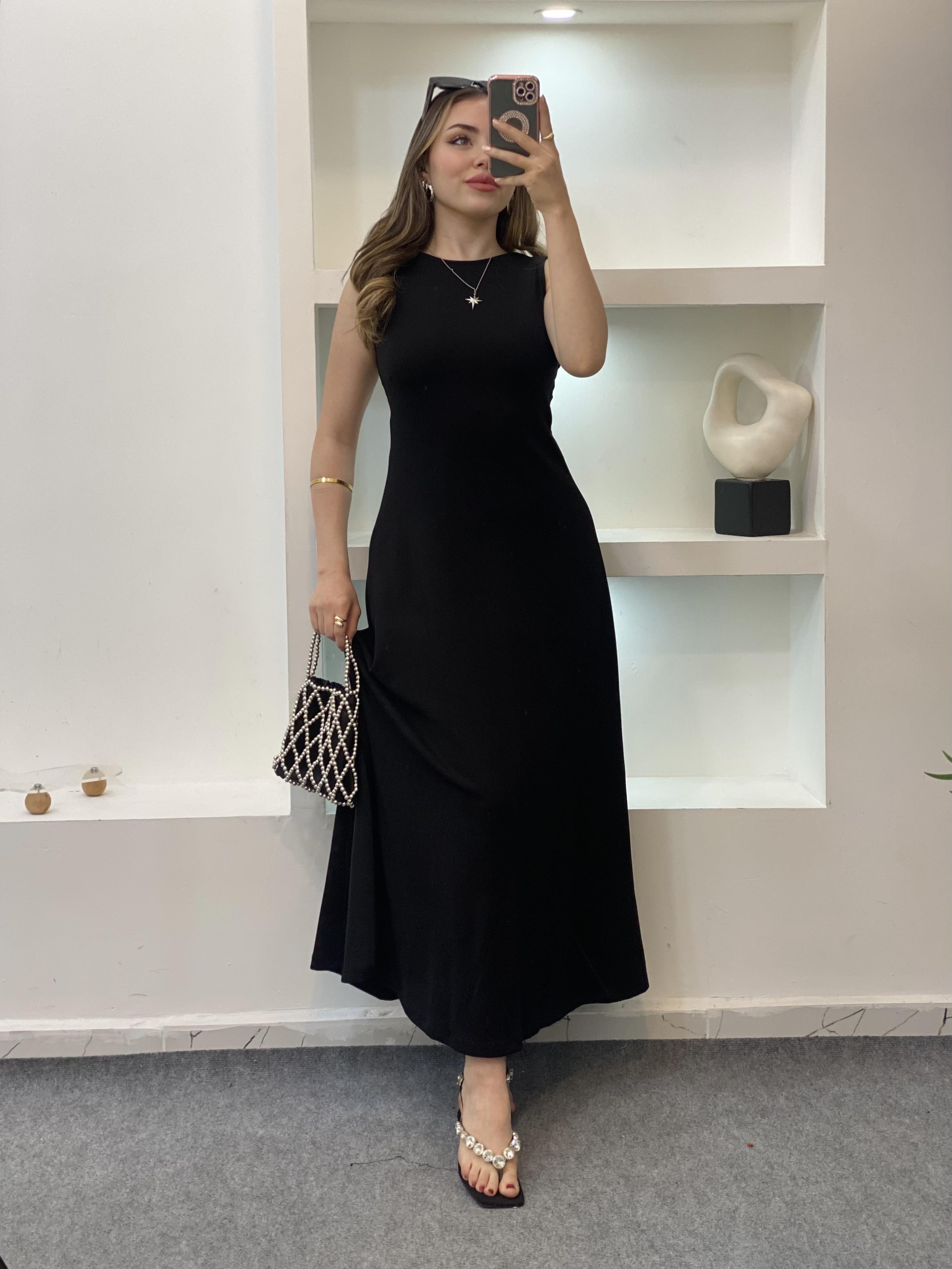 Siyah Sırt Capraz Dekolteli Likralı Elbise