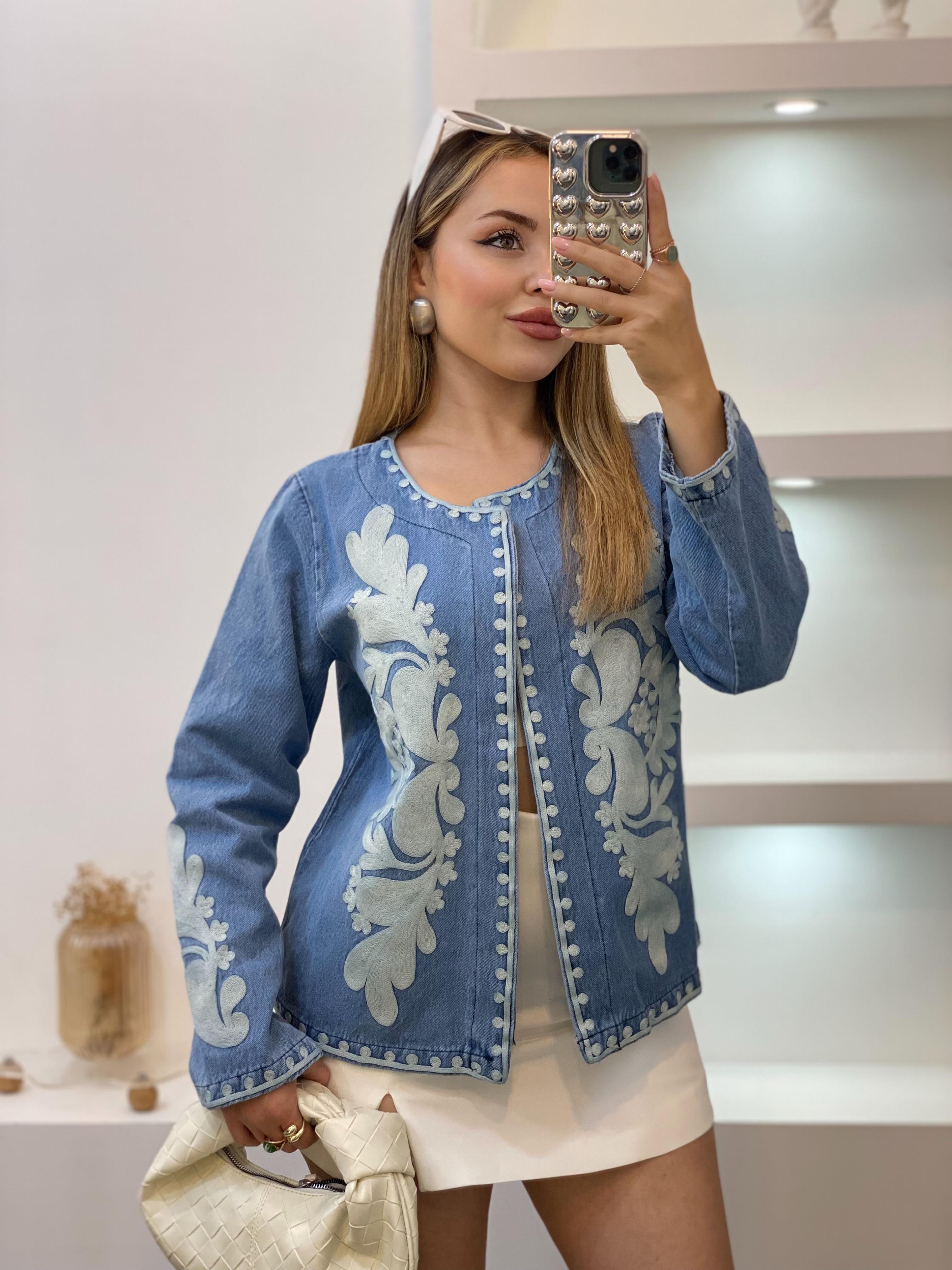 Tasarım Nakışlı Kot Ceket 