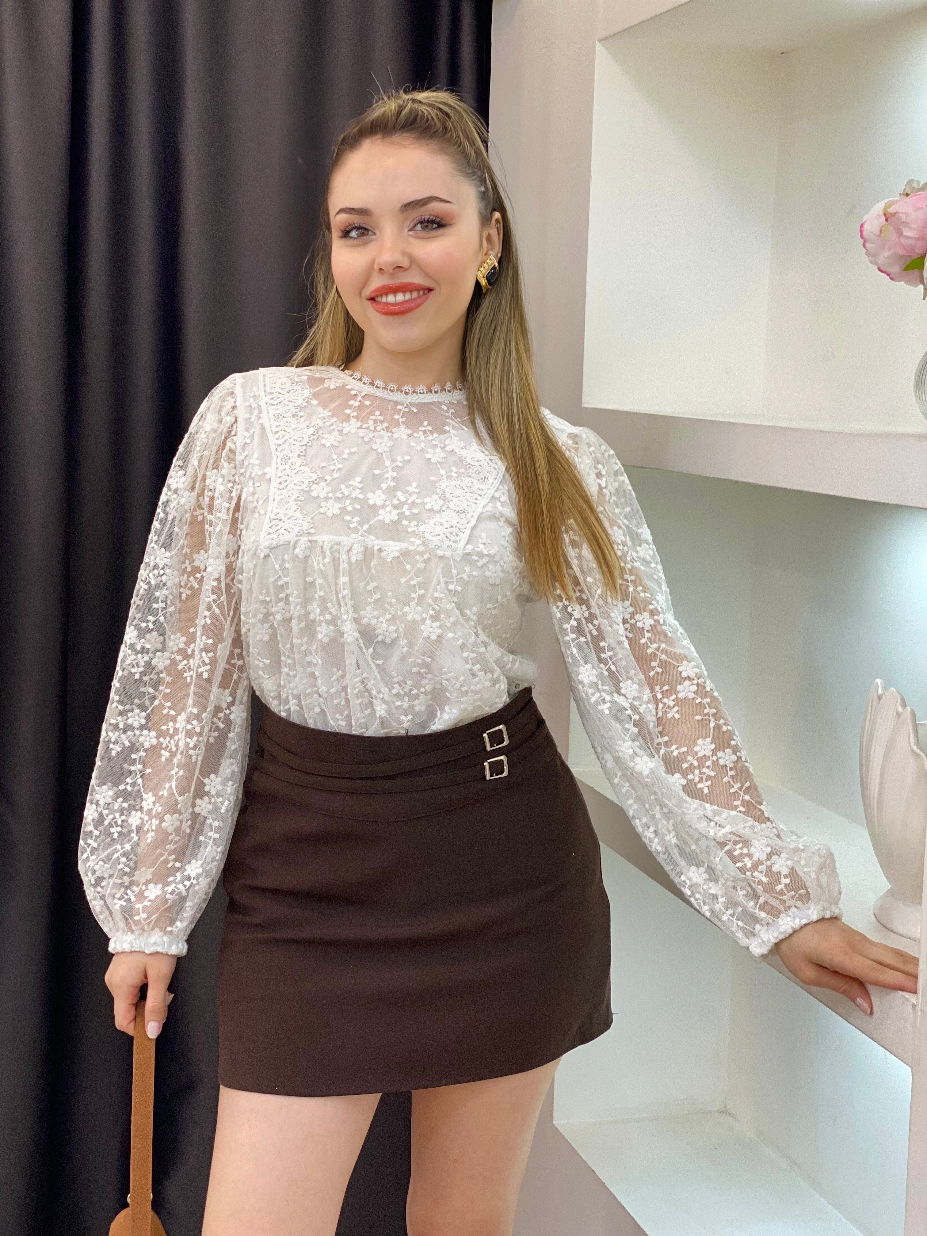 Tasarım Özel Seri Beyaz Güpürlü Bluz