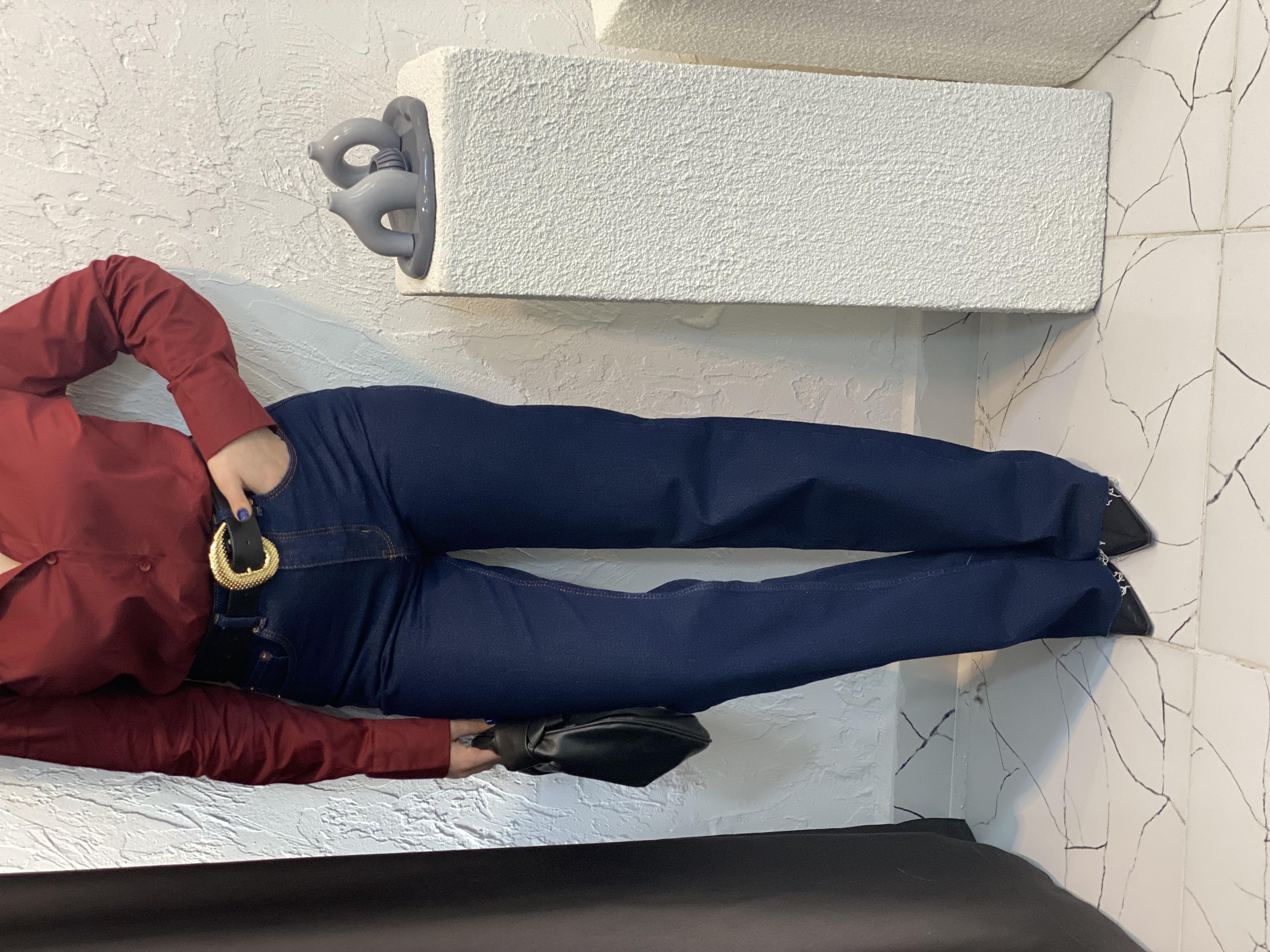 ZR Marka Koyu Lacivert Likralı Fit Gösteren Düz Kesim Jean 