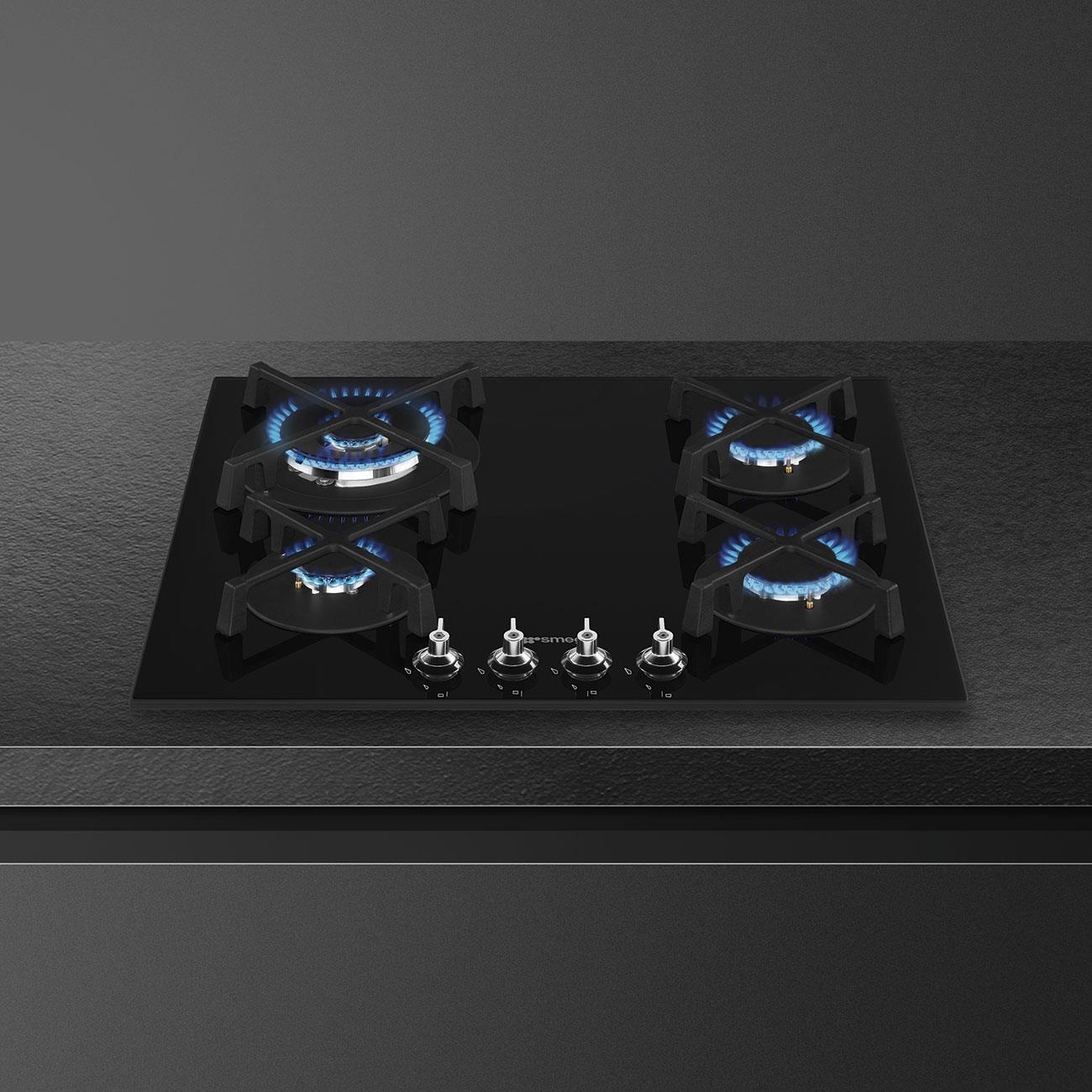 SMEG PV364N KLASİK SİYAH CAM  GAZLI OCAK