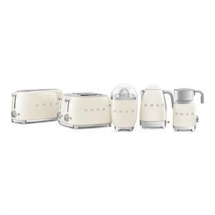 SMEG 4 DİLİMLİ KREM EKMEK KIZARTMA MAKİNESİ TSF02CREU