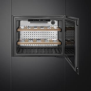SMEG CVI121B3 LİNEA DEEP BLACK ANKASTRE ŞARAP DOLABI