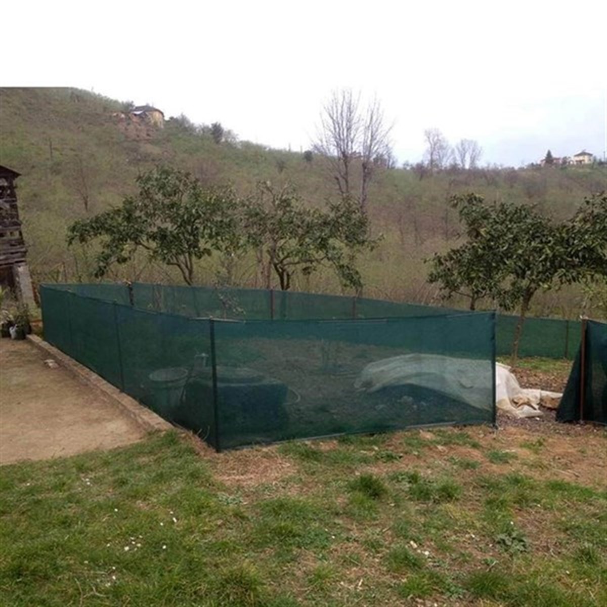 200cm Eninde %75 Lik Çit Filesi 40 Veya 50 Cm Kuşgözlü Şeritli Dikişli  Koyu Yeşil 200 Cm