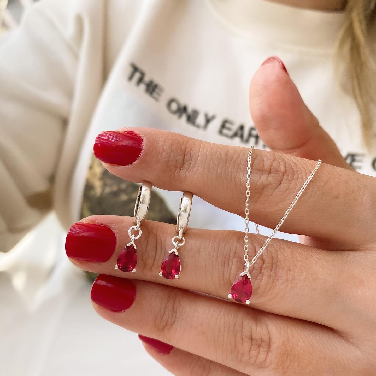 925 Ayar Gümüş Pembe Taşlı Kolye ve Küpe Seti