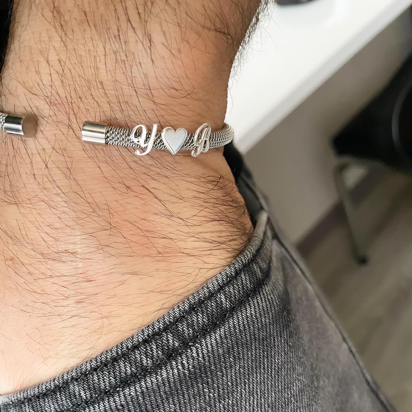 Gümüş Elyazısı ve Kalp Detaylı Çelik Erkek Bileklik