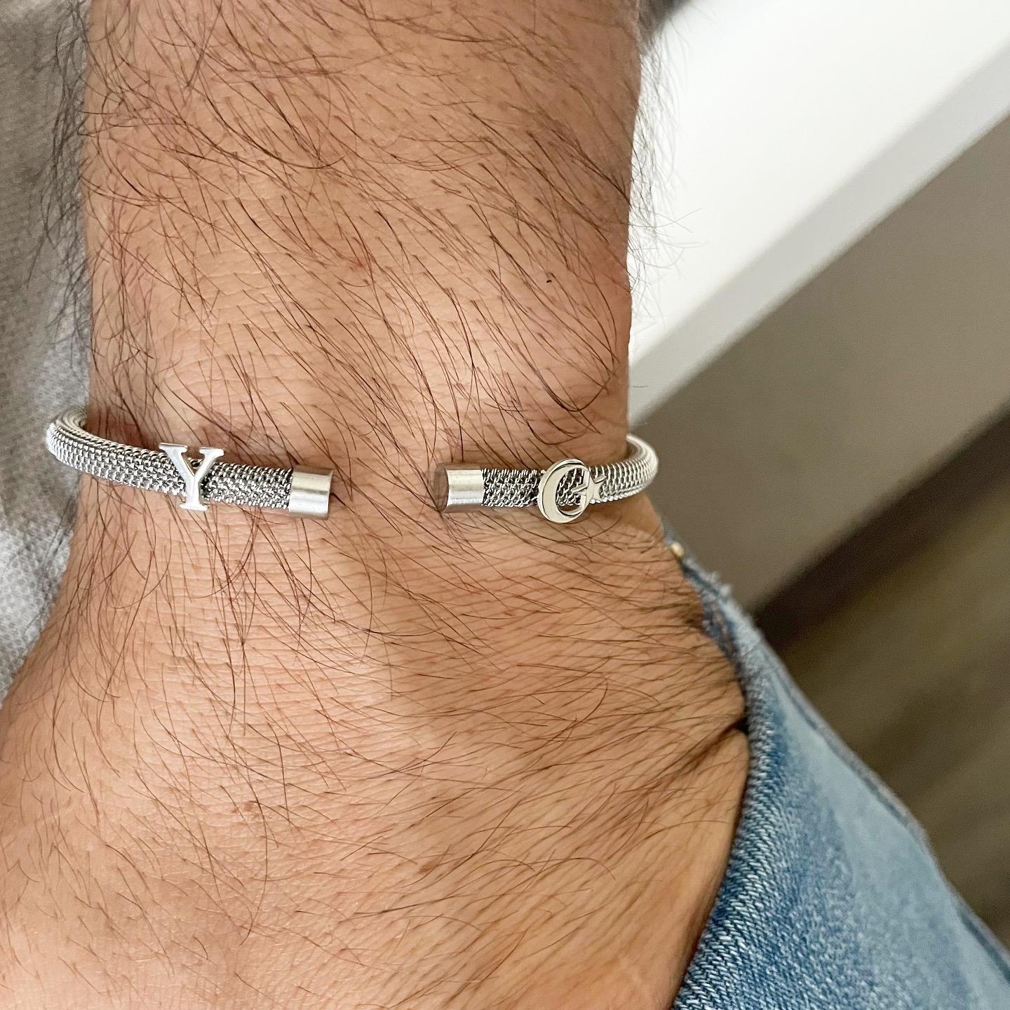 Beyaz Altın Harfli ve Ayyıldız Sembollü Beyaz Çelik Bileklik