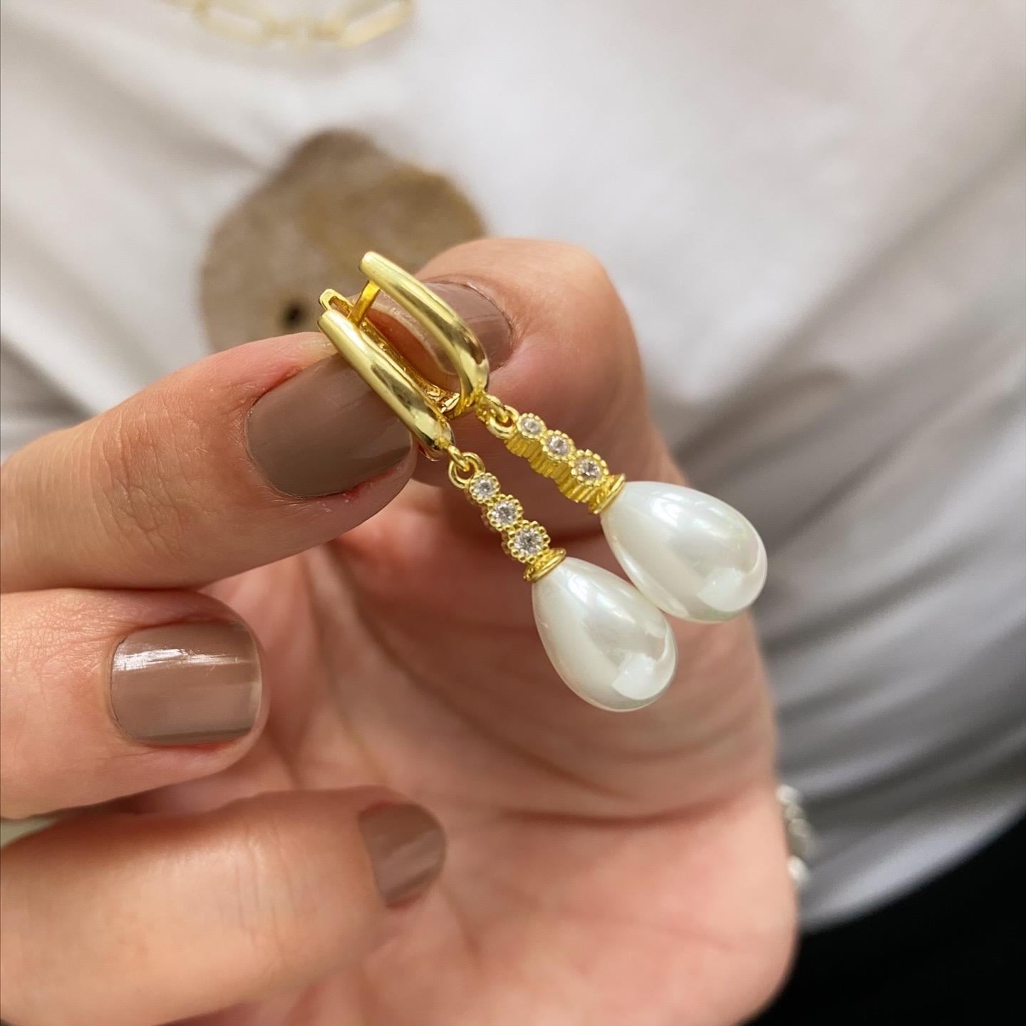 Beyaz Taşlı Gümüş İncili Küpe
