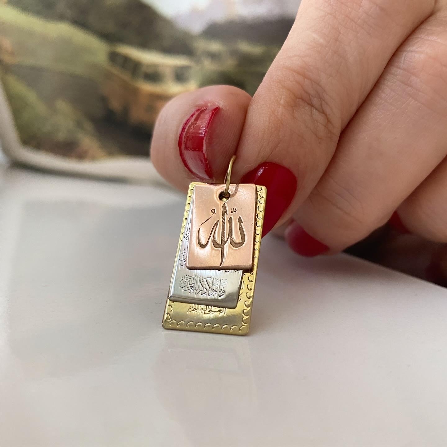 Gümüş 3' lü Plaka Dualı Kolye Ucu