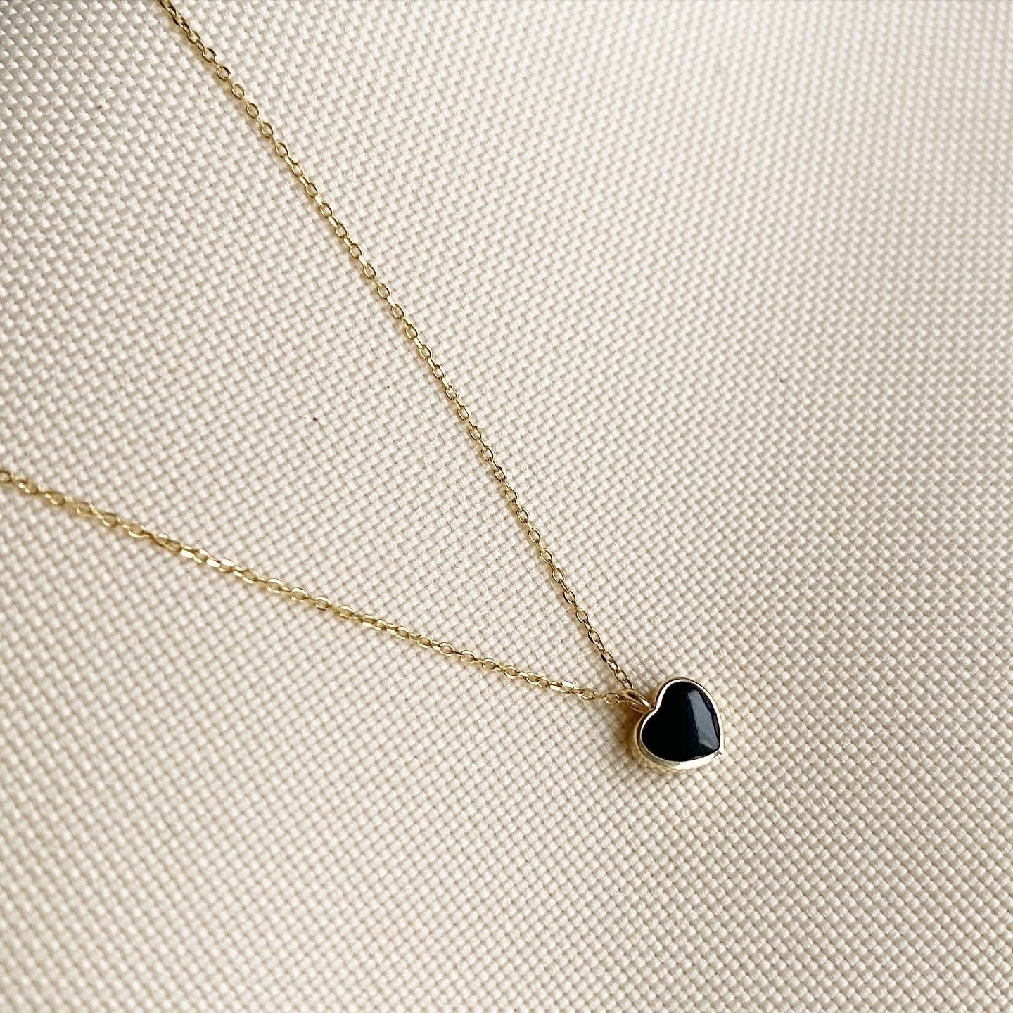 Siyah Mineli Minimal 14k Altın Kalp Kolye