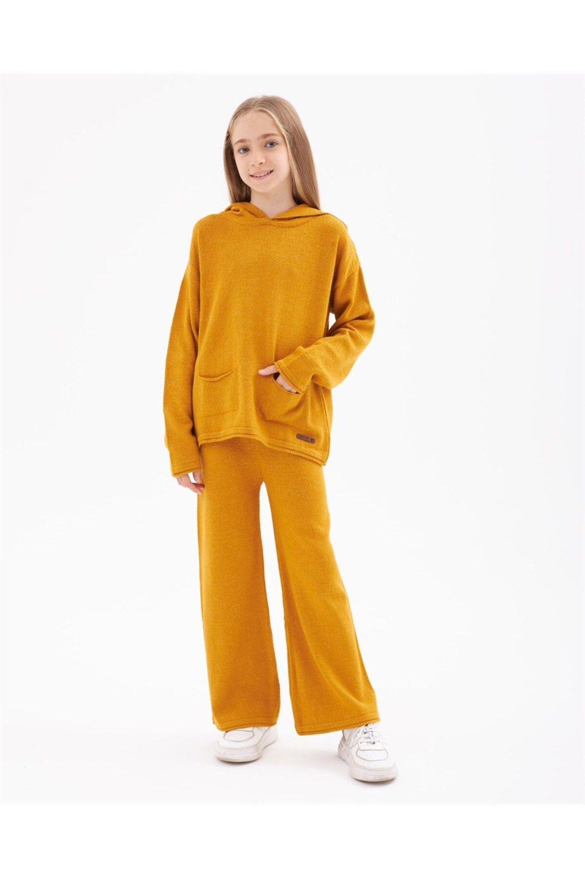Kız Çocuk Kapüşonlu Cepli Sweatshirt Triko Pantolon 2'li TakımAlt - Üst TakımHilal Akıncı Kids