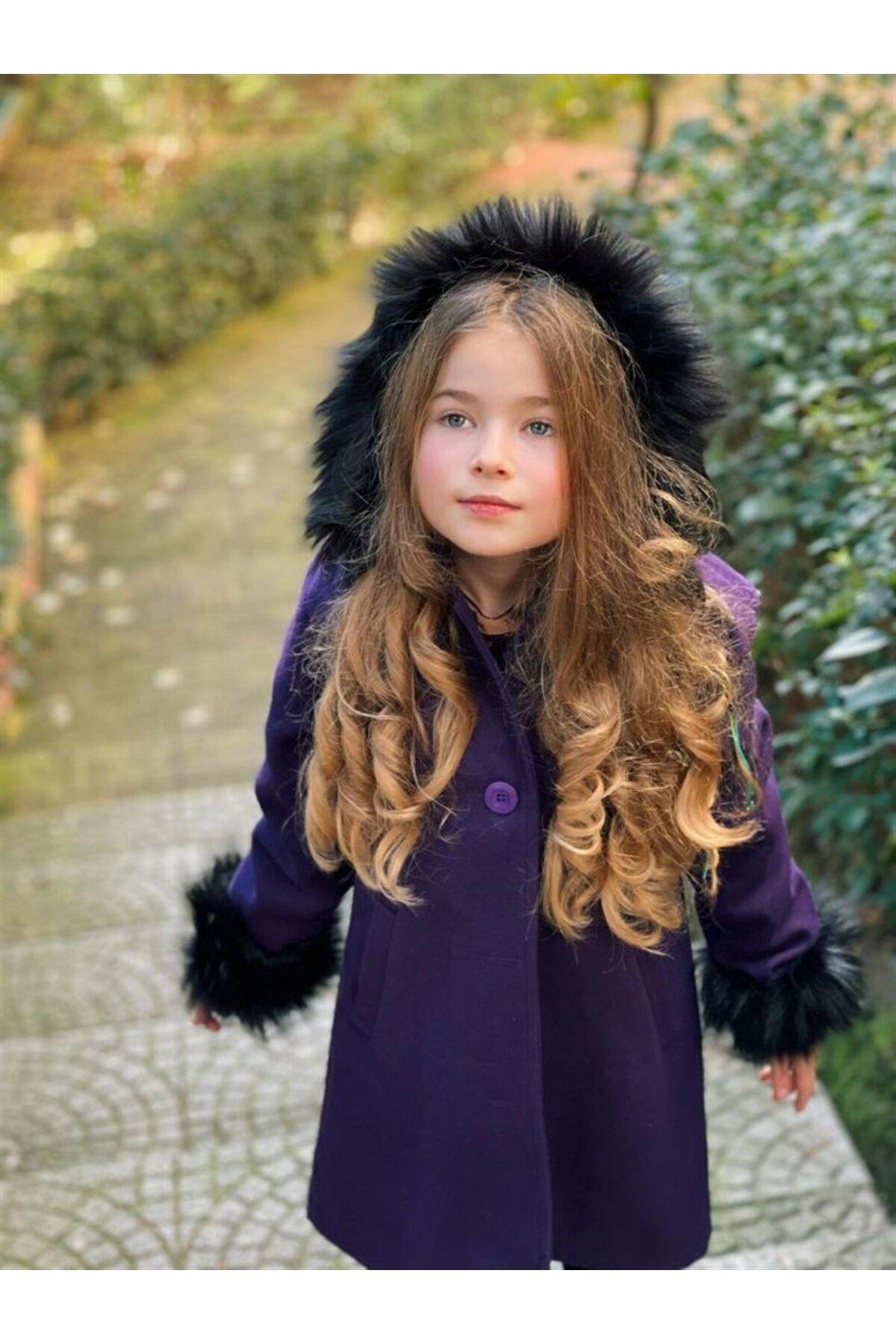 Kız Çocuk Kapüşonu ve Kolları Kürk Detaylı Kaşe KabanKabanHilal Akıncı Kids