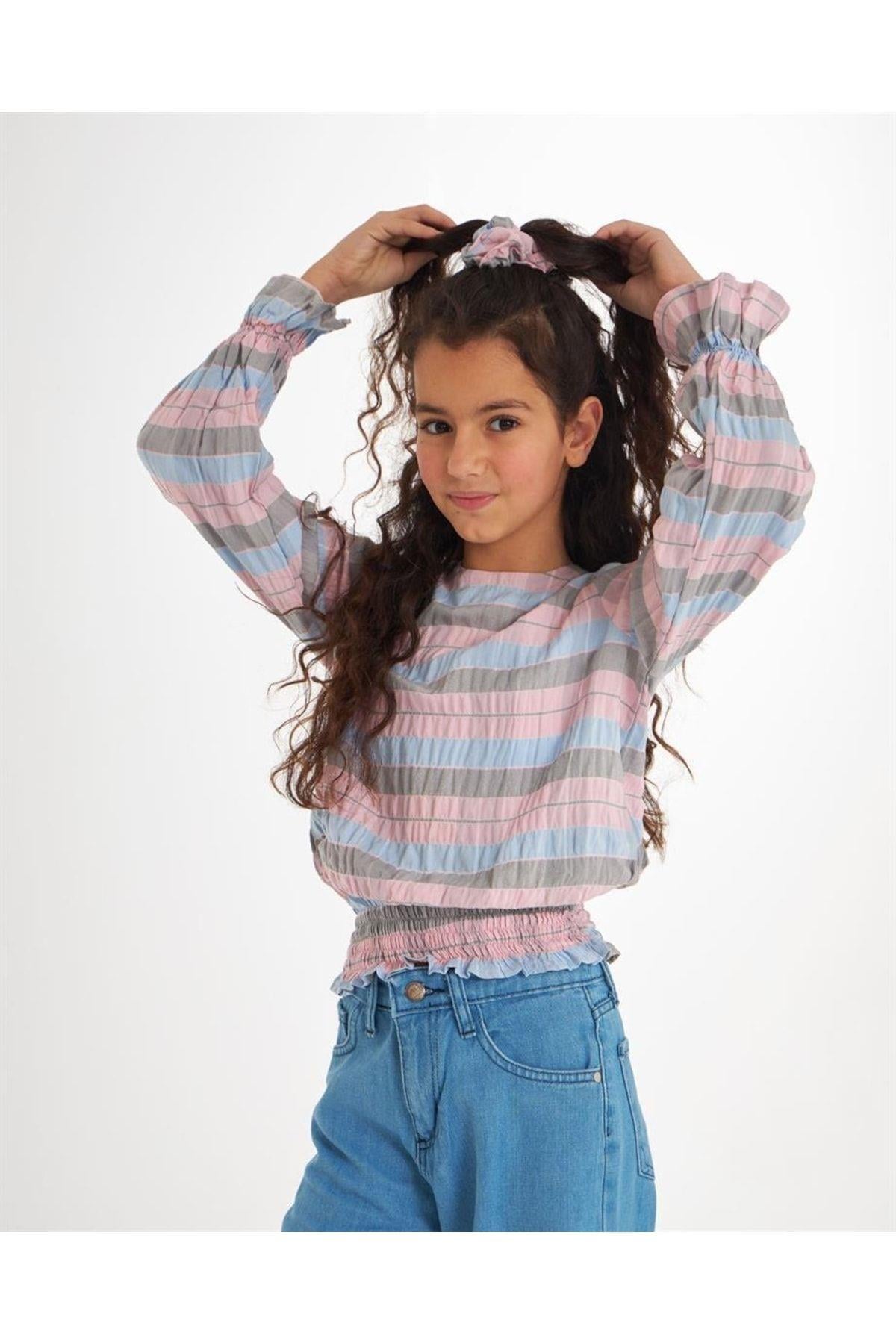 Kız Çocuk Kolları Ve Beli Gipeli Gömlek Geniş Paça Kot Pantolon Toka 3'lü TakımAlt-Üst TakımHilal Akıncı Kids