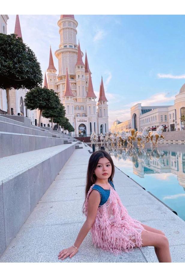 KIZ ÇOCUK PUL PAYET PÜSKÜLLÜ GÜNLÜK ABİYE ELBİSEKız ÇocukHilal Akıncı Kids