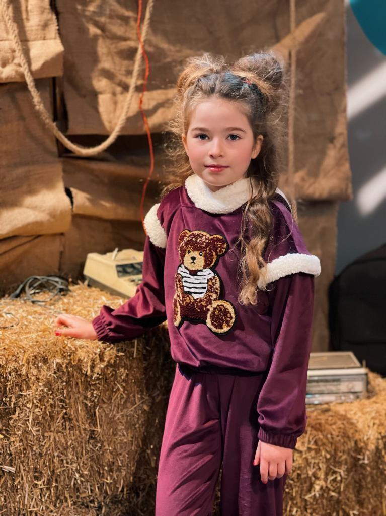 KÜRK KAPÜŞONLU FRANSIZ KADİFE SWEAT GENİŞ PAÇA PANTOLON TAKIMKız ÇocukHilal Akıncı Kids