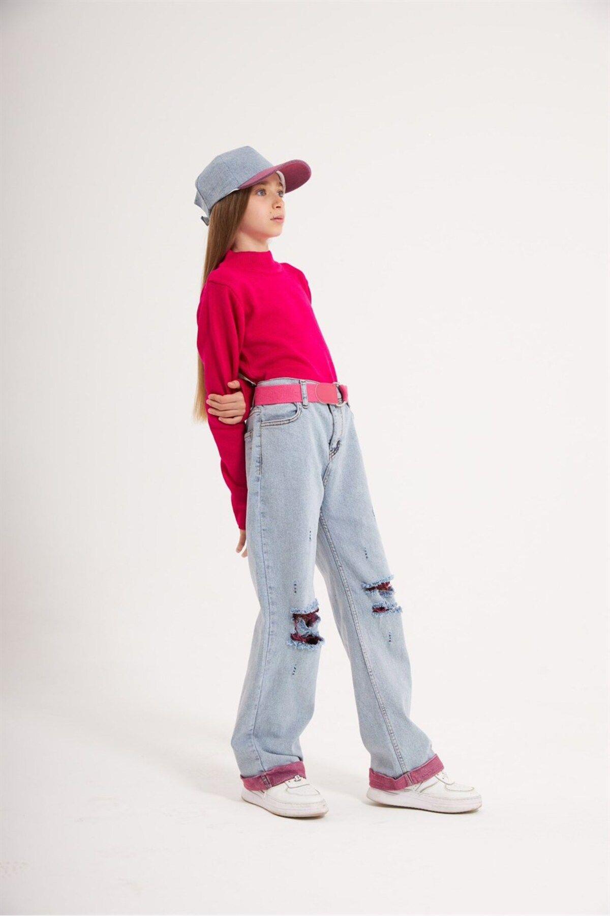 Kız Çocuk Düz Triko Kazak Geniş Paça Kot Pantolon Renkli Kemer Şapka 4'lü TakımAlt - Üst TakımHilal Akıncı Kids