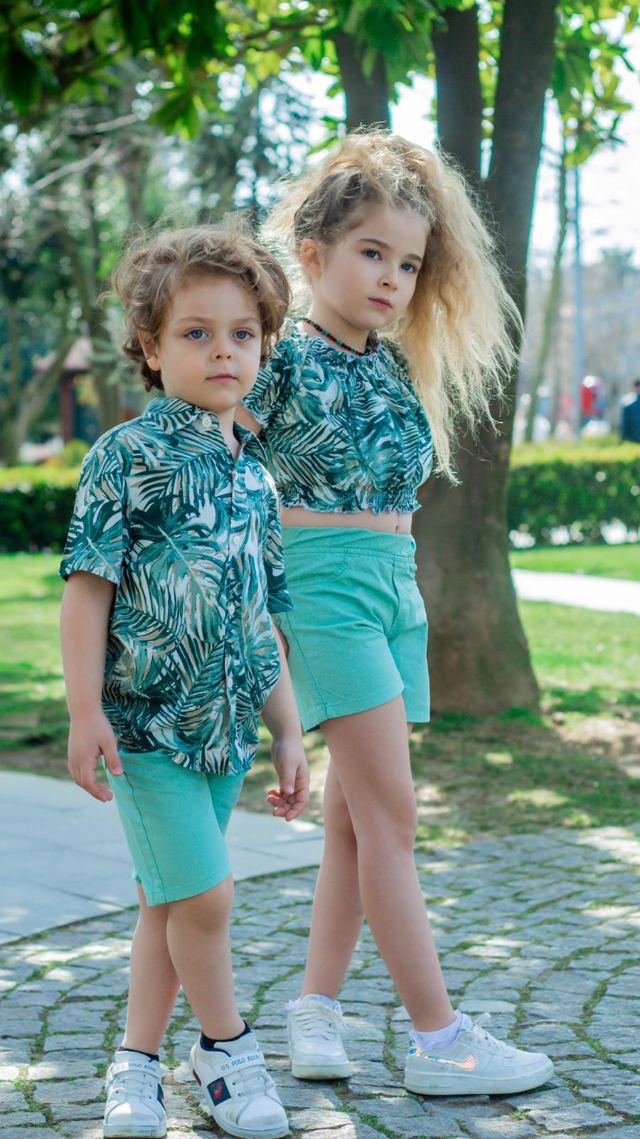 Kız Çocuk Hawai Desenli Bluz Renkli Şort Ikili TakımAlt-Üst TakımHilal Akıncı Kids