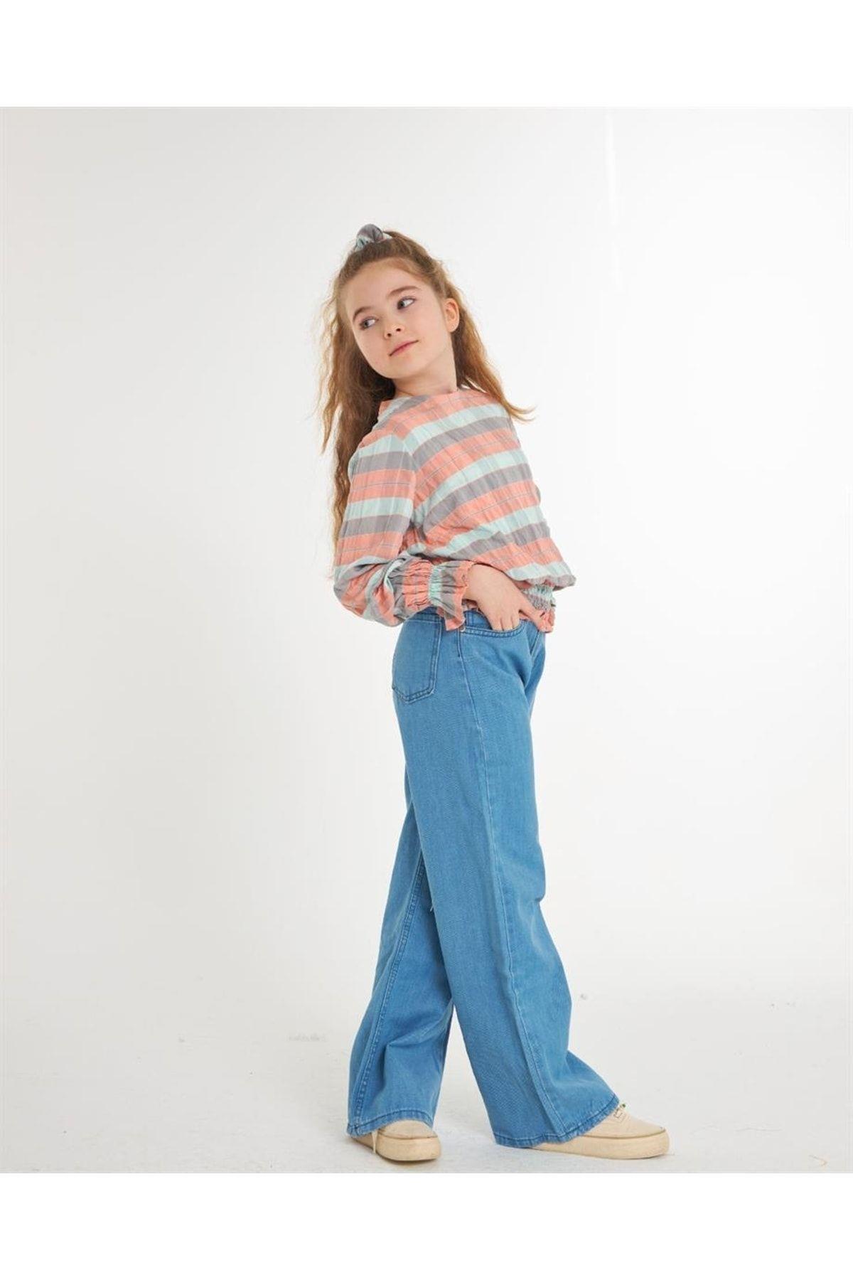 Kız Çocuk Kolları Ve Beli Gipeli Gömlek Geniş Paça Kot Pantolon Toka 3'lü TakımAlt-Üst TakımHilal Akıncı Kids