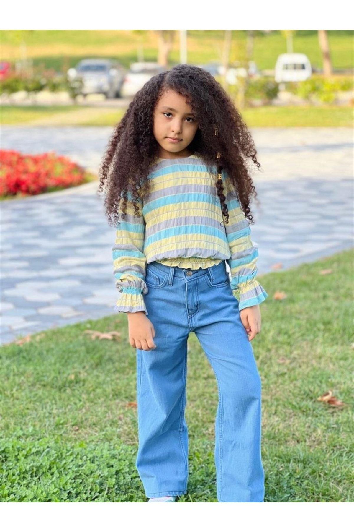 Kız Çocuk Kolları Ve Beli Gipeli Gömlek Geniş Paça Kot Pantolon Toka 3'lü TakımAlt-Üst TakımHilal Akıncı Kids