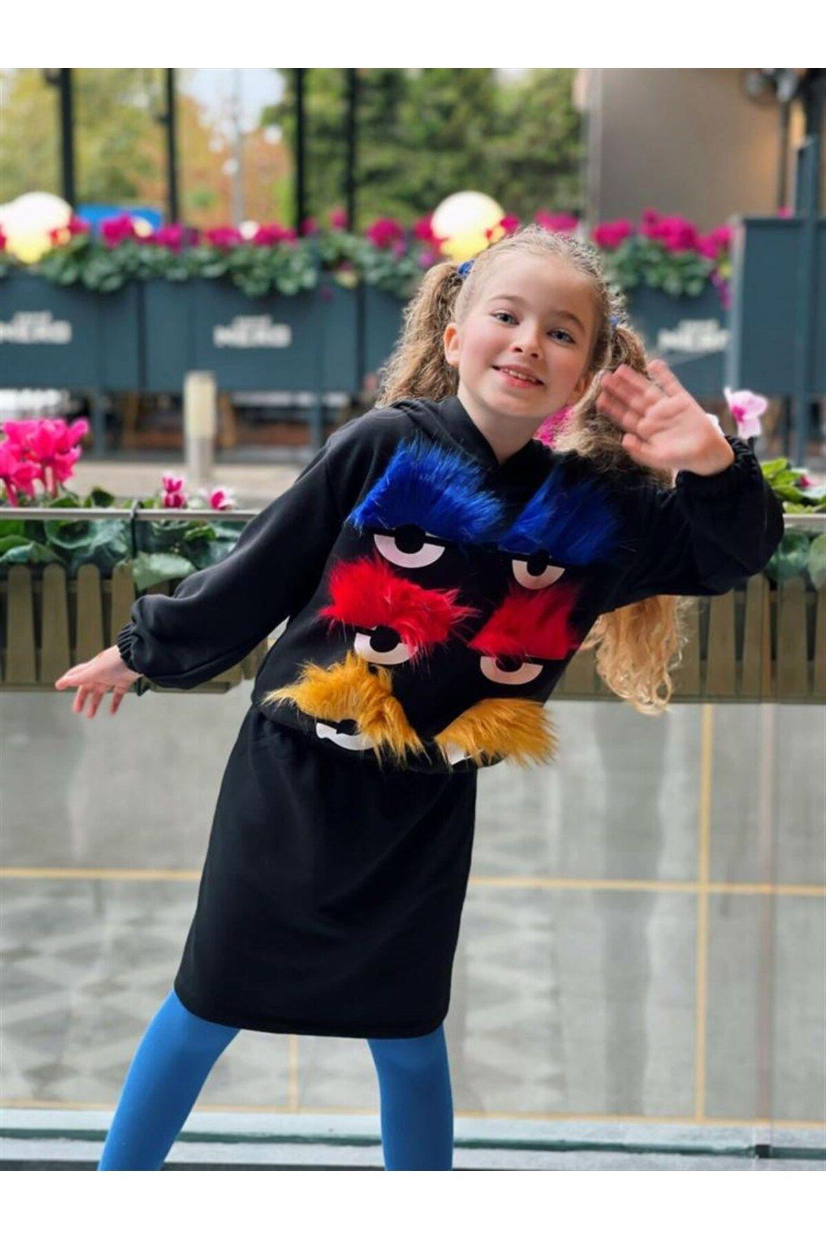 Kız Çocuk Üç Iplik Kürk Kirpik Detaylı Kapüşonlu Sweat Siyah Etek 2'li TakımAlt - Üst TakımHilal Akıncı Kids