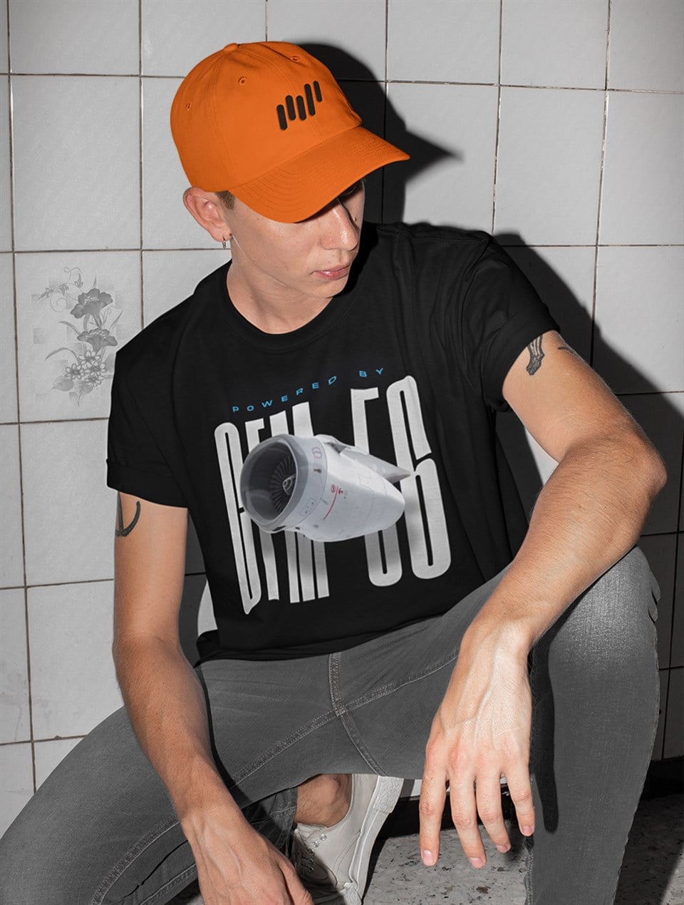 PoweredBy CFM56 Siyah T-Shirt