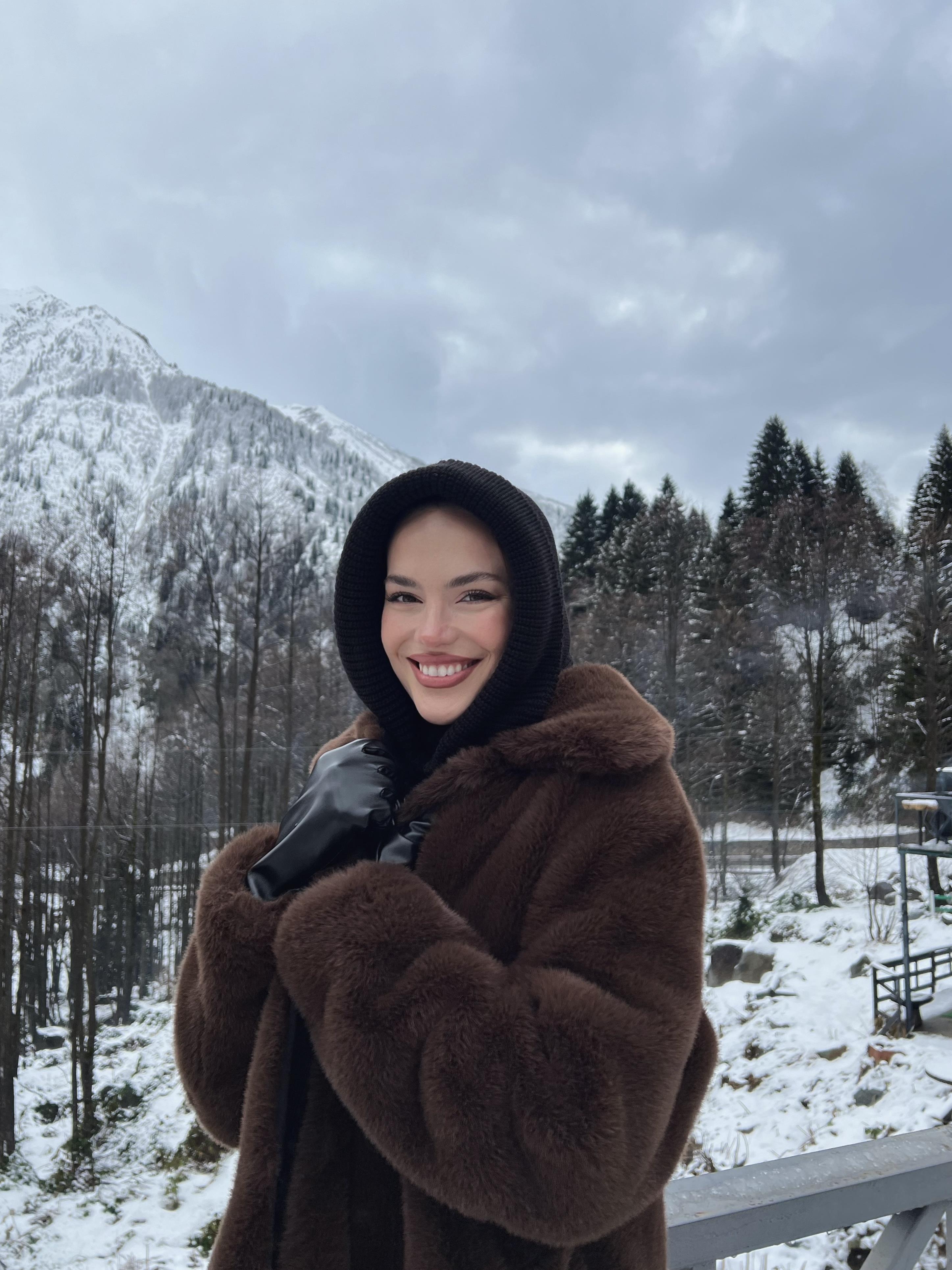 Kapüşonlu Bere Siyah