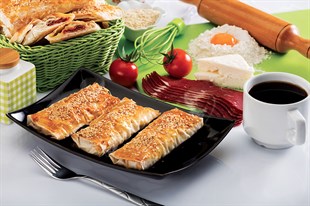 Pastırmalı Paçanga Böreği 400gr.