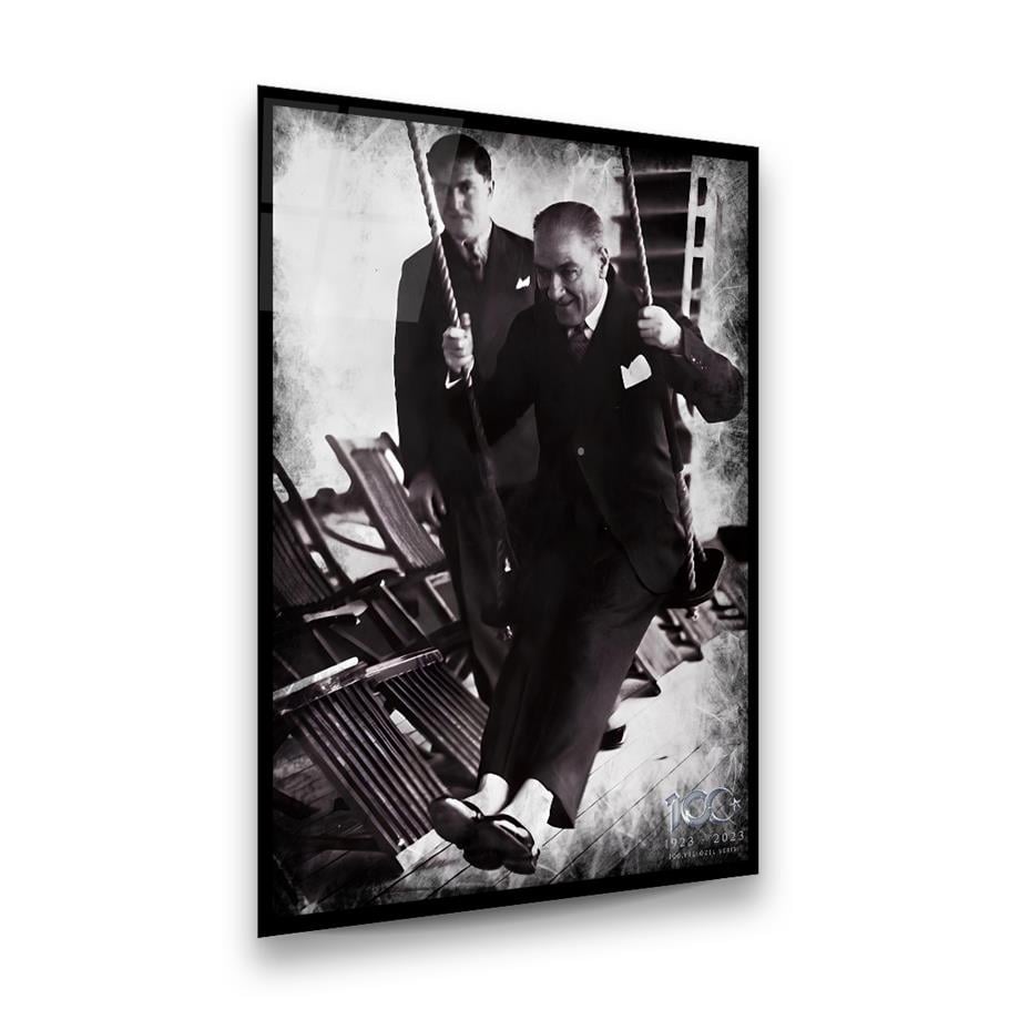 100. Yıl Özel Seri Atatürk Dikey Cam Tablo-Glass Art Concept