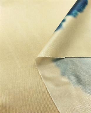 Jarse Krem Üzeri Petrol Mavisi Batik Desen (En 160 cm x Boy 120 cm)