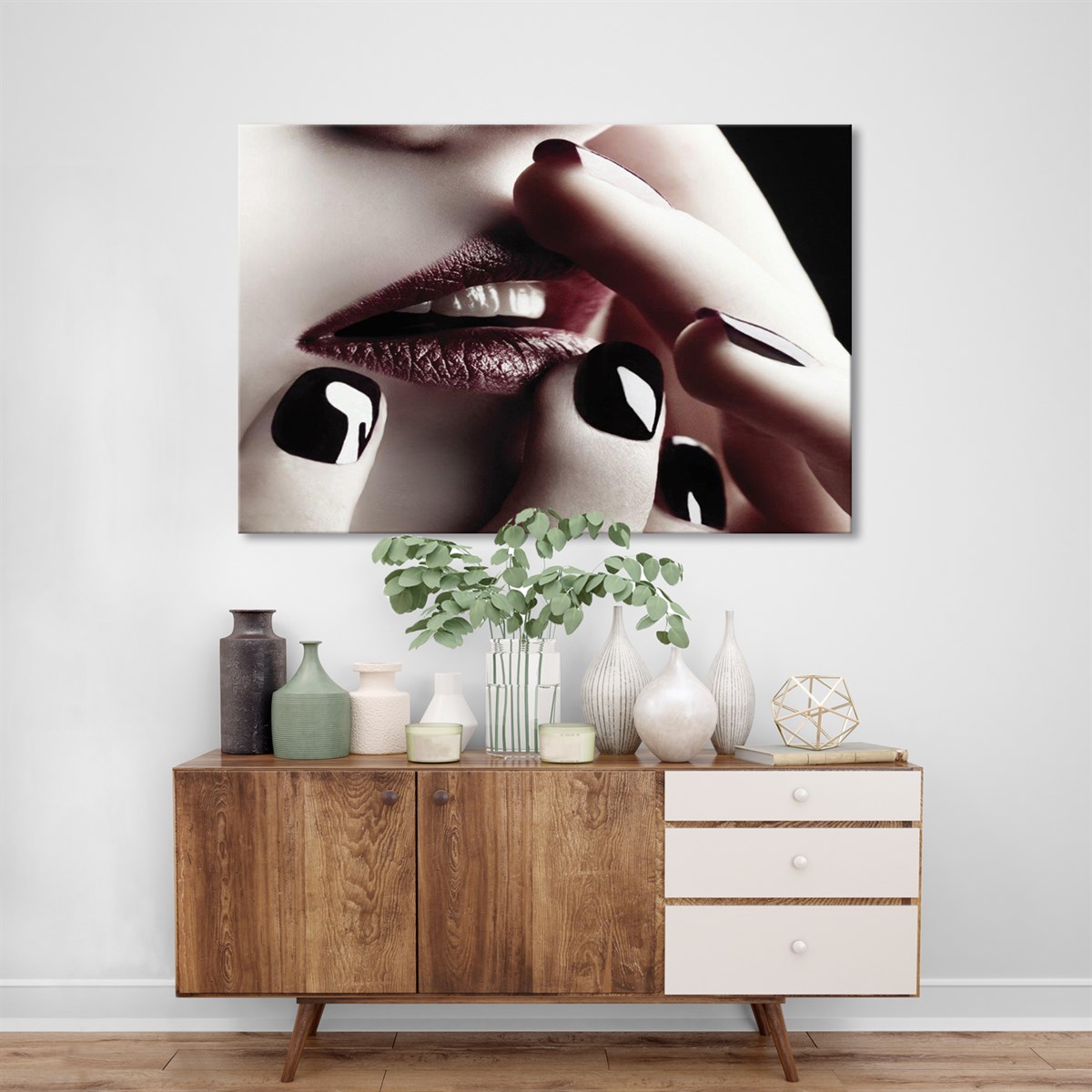 Bordo Rujlu Gizemli Kadın Kanvas TabloKadın Temalı TablolarTablolife.com