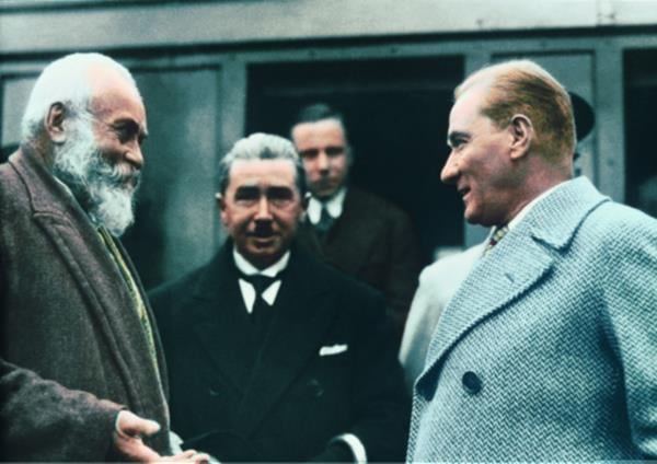 Mustafa Kemal Atatürk - Kanvas Tablo ATGE-021-FAtatürk TablolarıTablolife.com