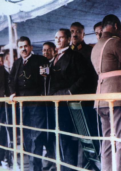 Mustafa Kemal Atatürk - Kanvas Tablo ATGE-065-FAtatürk TablolarıTablolife.com