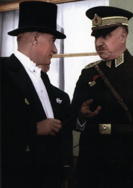 Mustafa Kemal Atatürk - Kanvas Tablo ATGE-071-FAtatürk TablolarıTablolife.com