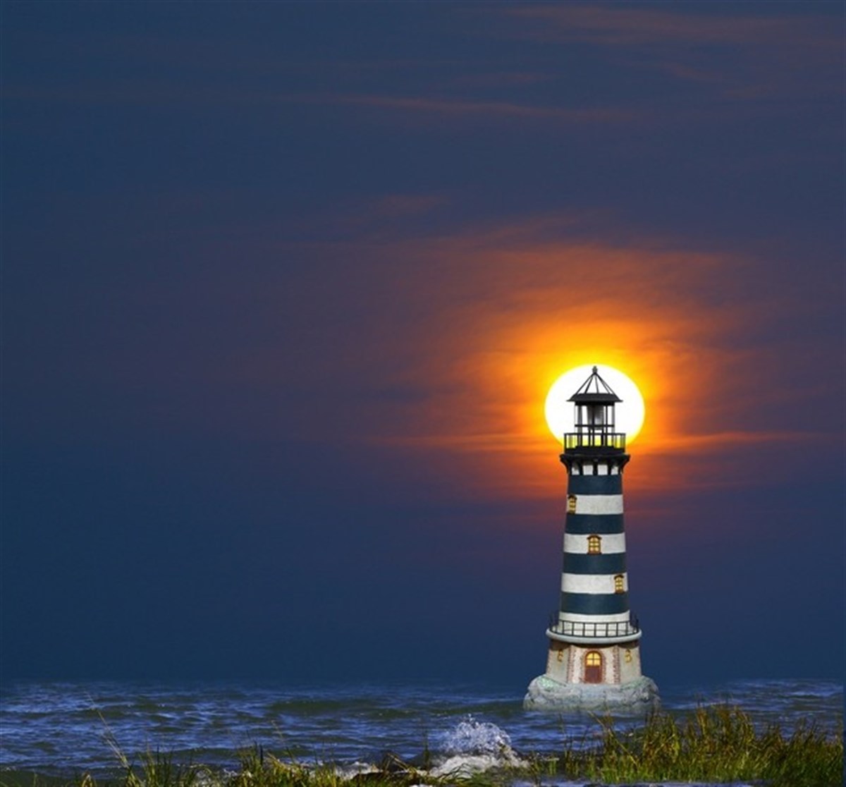 Batan Güneş ve Deniz Feneri - Kanvas Tablo