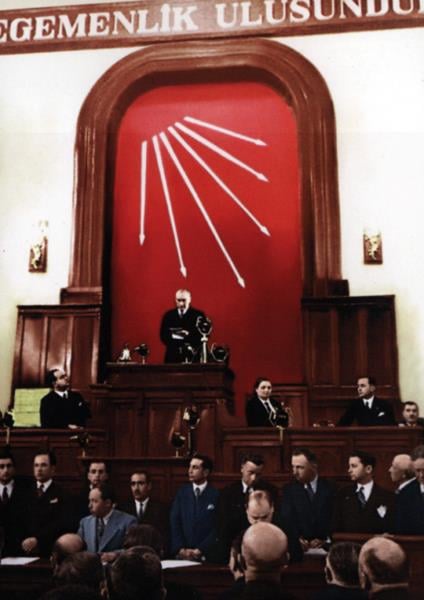 Mustafa Kemal Atatürk - Kanvas Tablo ATGE-063-FAtatürk TablolarıTablolife.com