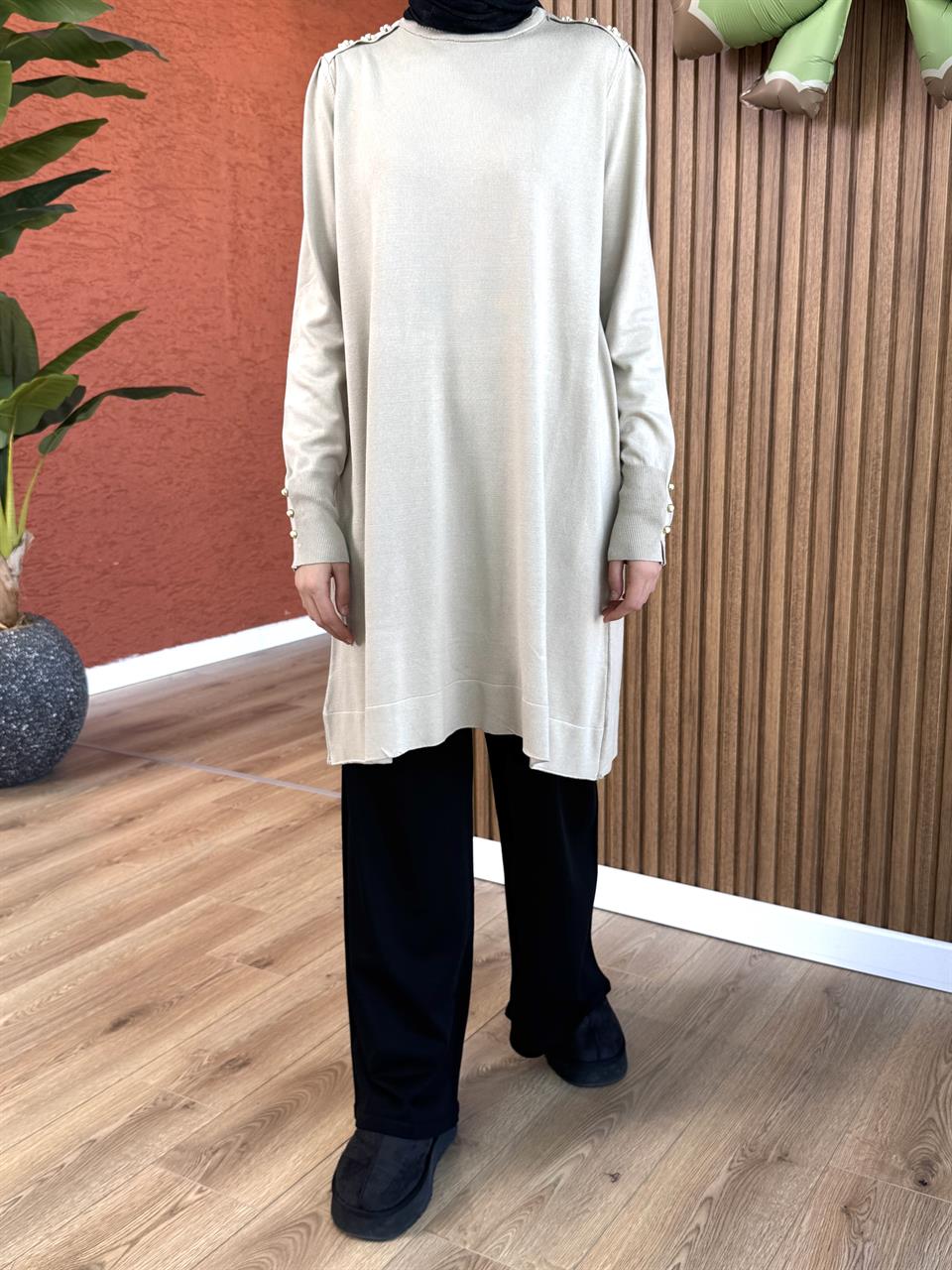 Kadın Soğuk İplik Merserize İnci Detaylı Tunik- Krem
